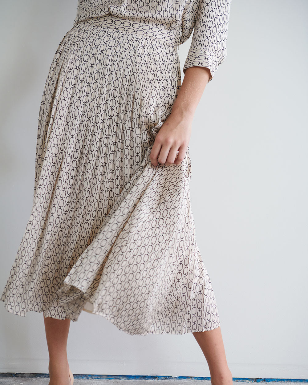 Diora Pleat Skirt