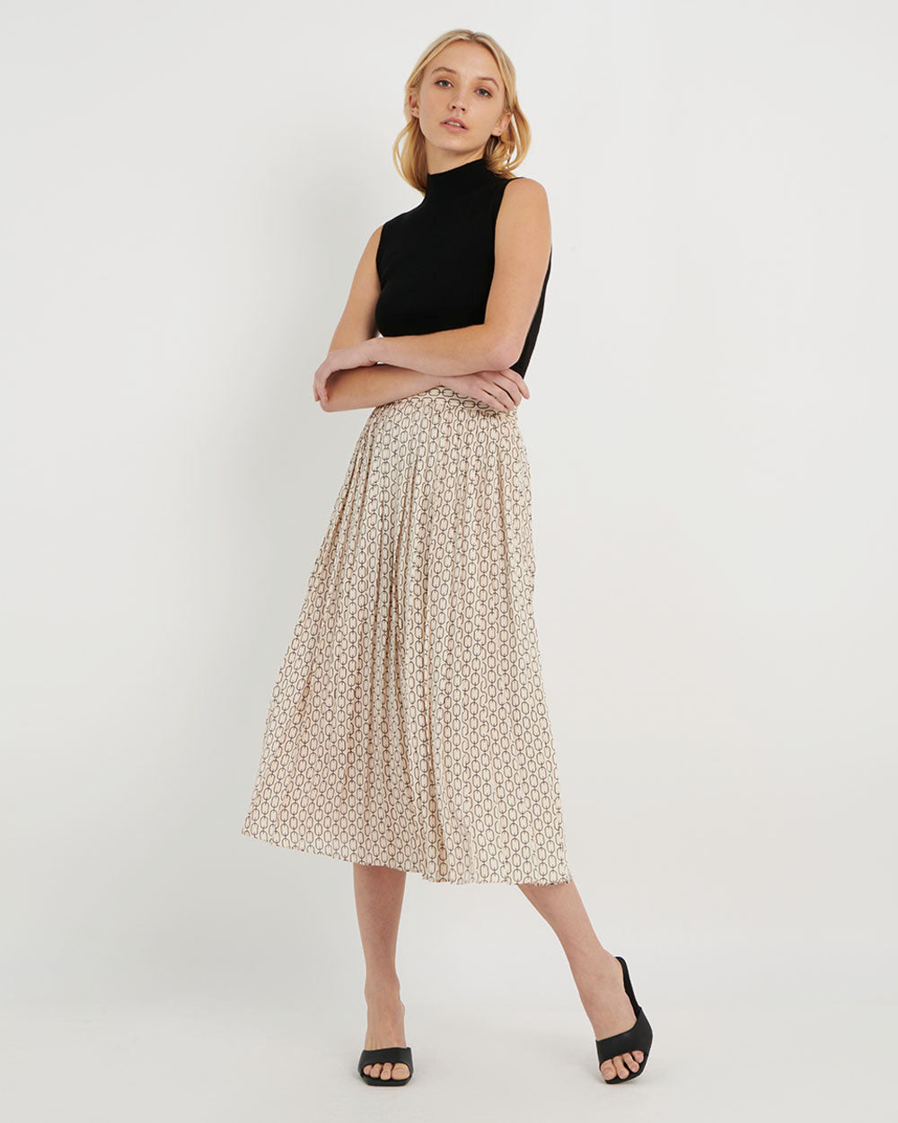 Diora Pleat Skirt