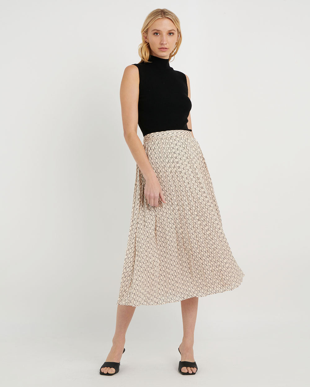 Diora Pleat Skirt
