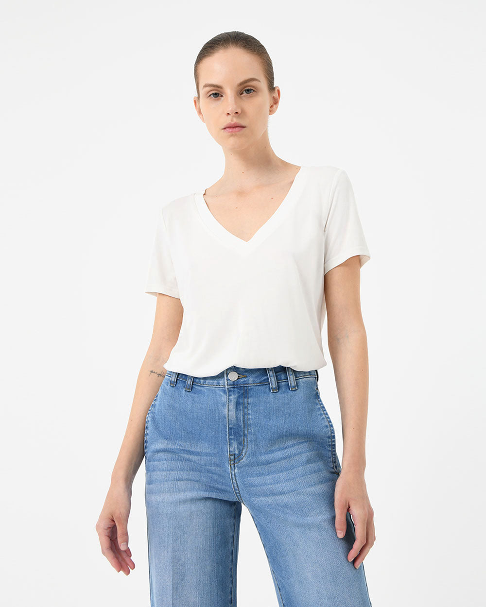 Lili V Modal Tee