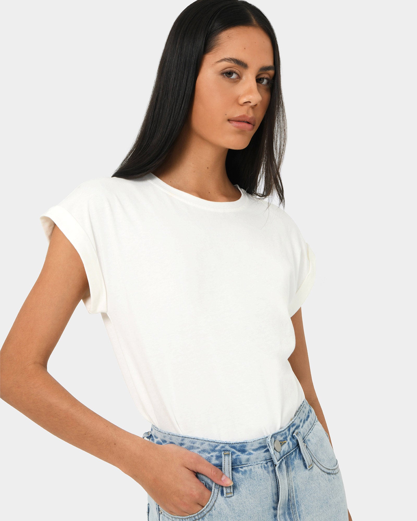 Baylee Basic Tee