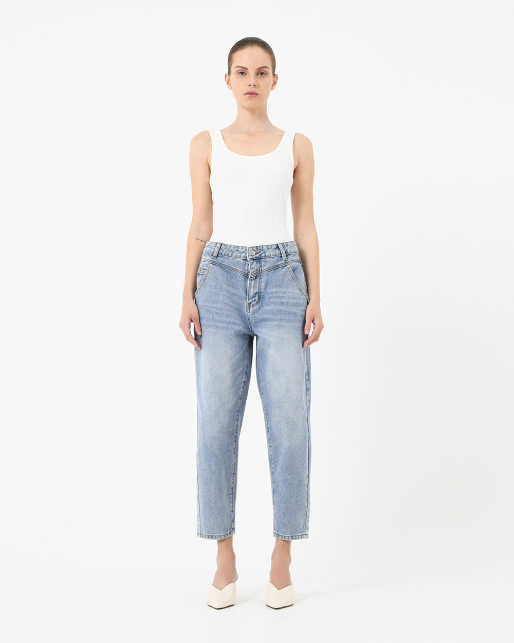 Jovie Barrel Crop Jeans