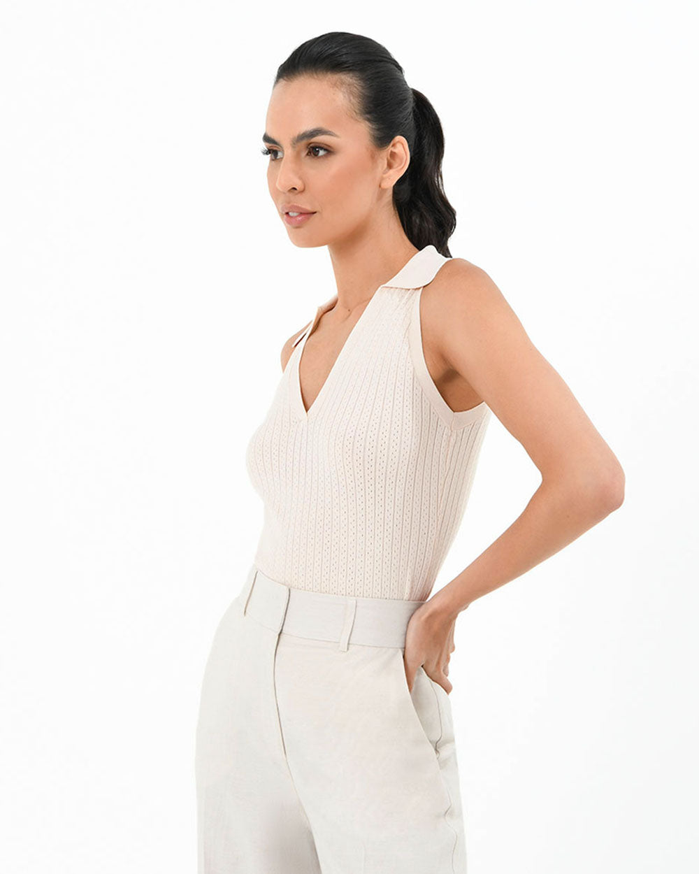 Eilish V-Neck Collared Knit