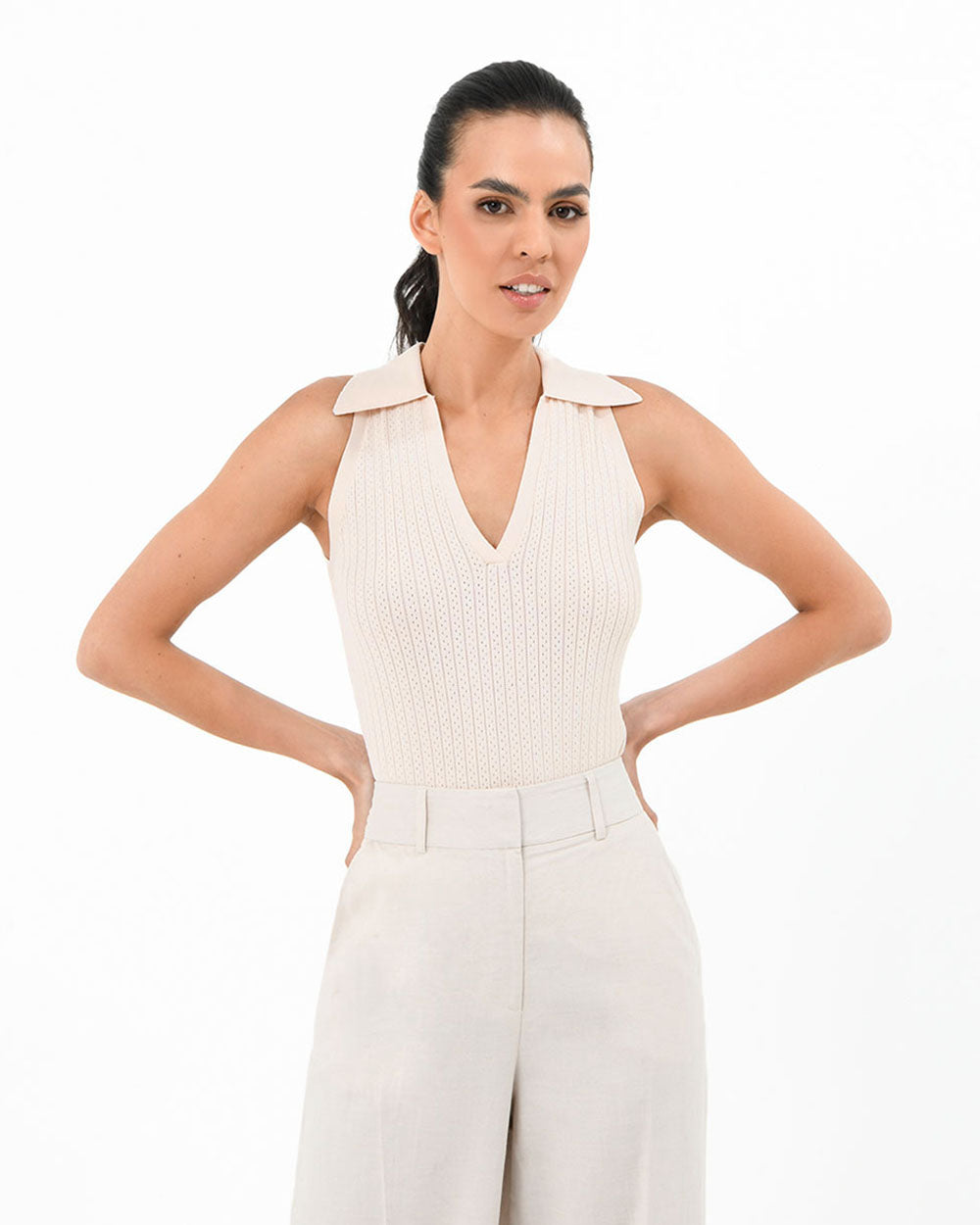 Eilish V-Neck Collared Knit