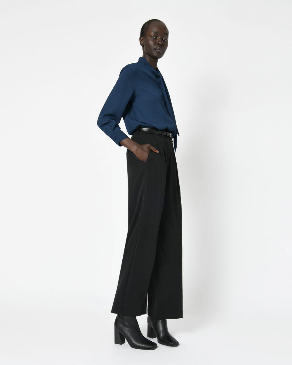 Rayleen High-Waisted Pants
