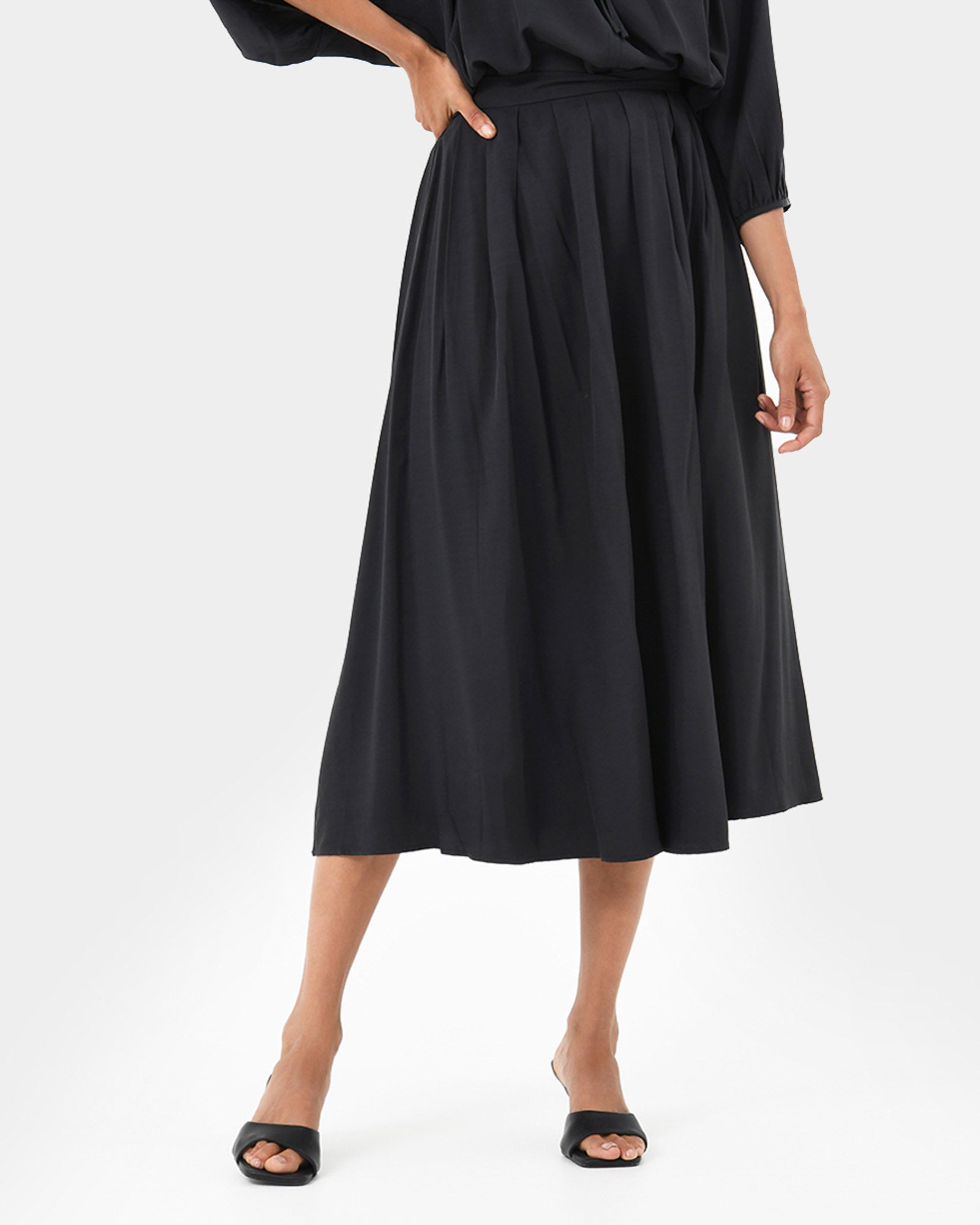 Annalia Pleated Skirt