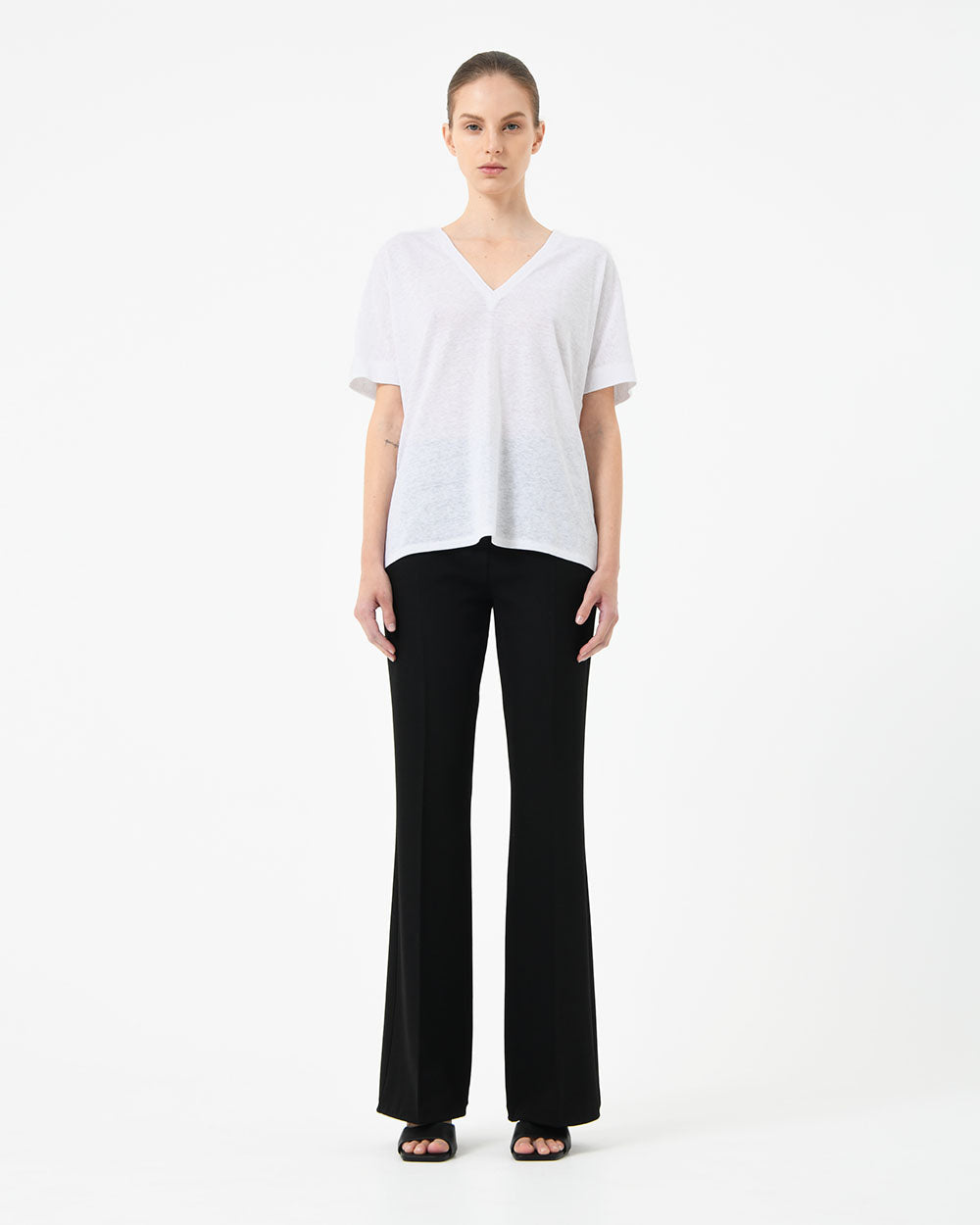 Brussels Linen V-Neck Tee