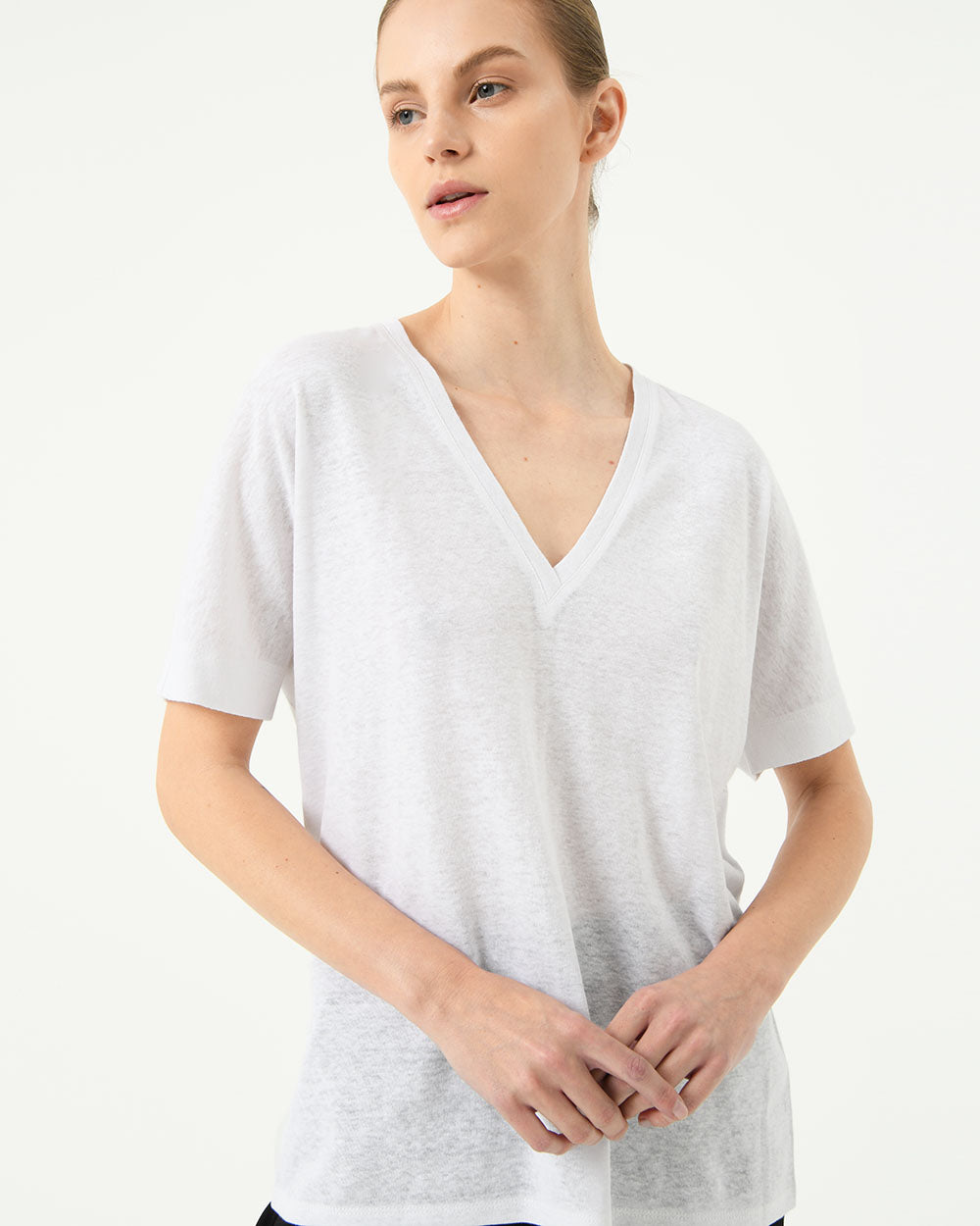 Brussels Linen V-Neck Tee