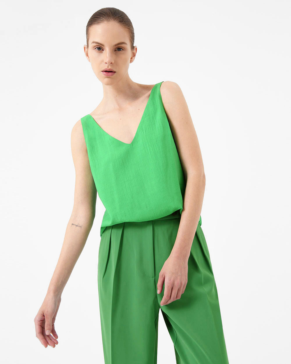 Johanna V-Neck Tank Top