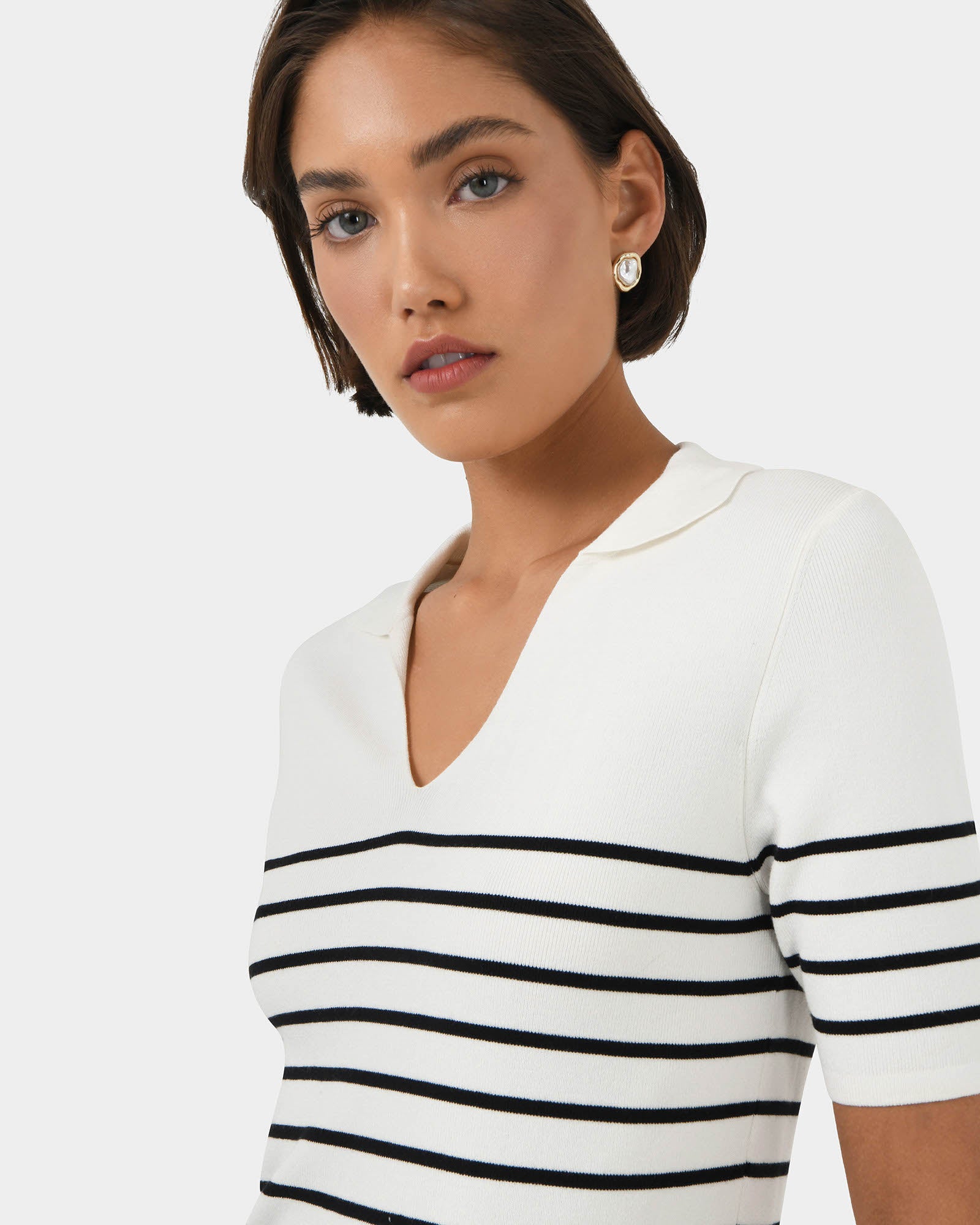 Kiki V-Neck Collar Stripe Top
