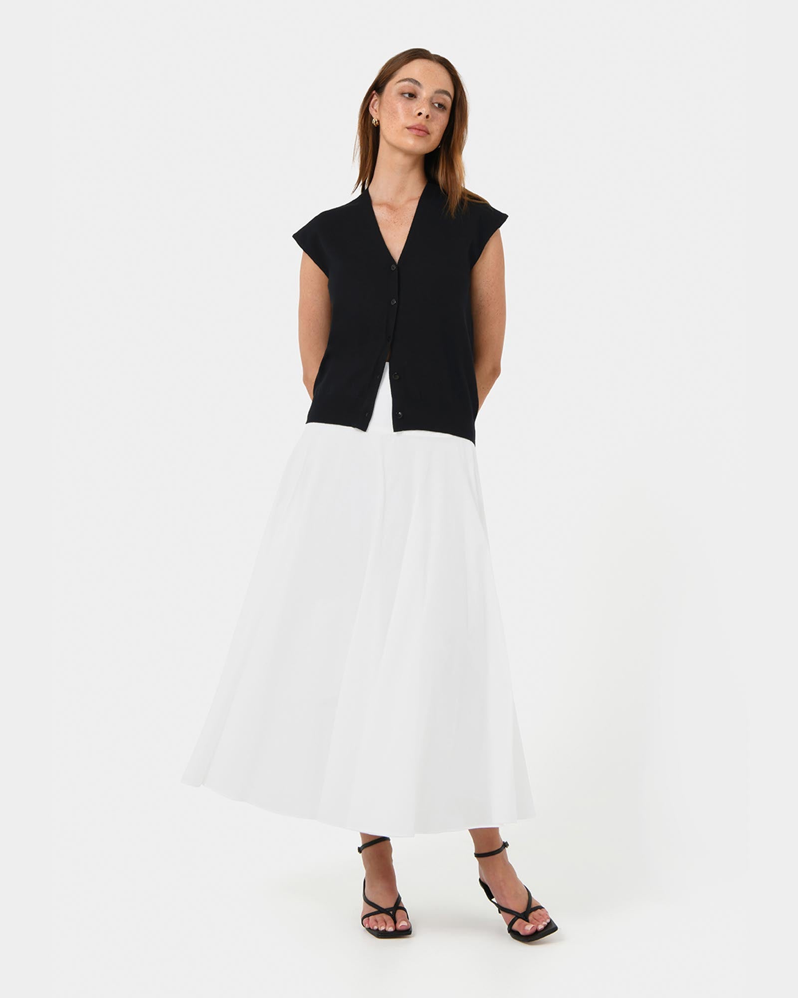 Nicole V-neck Sleeveless Knit