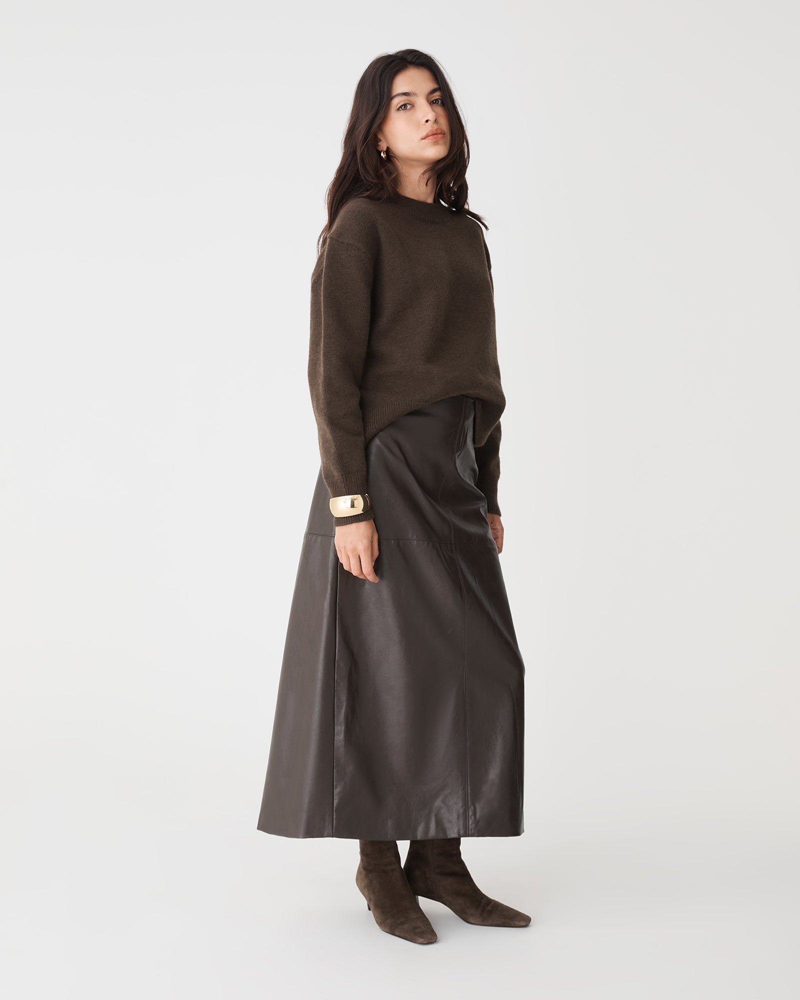 Joyli Round Neck Knit