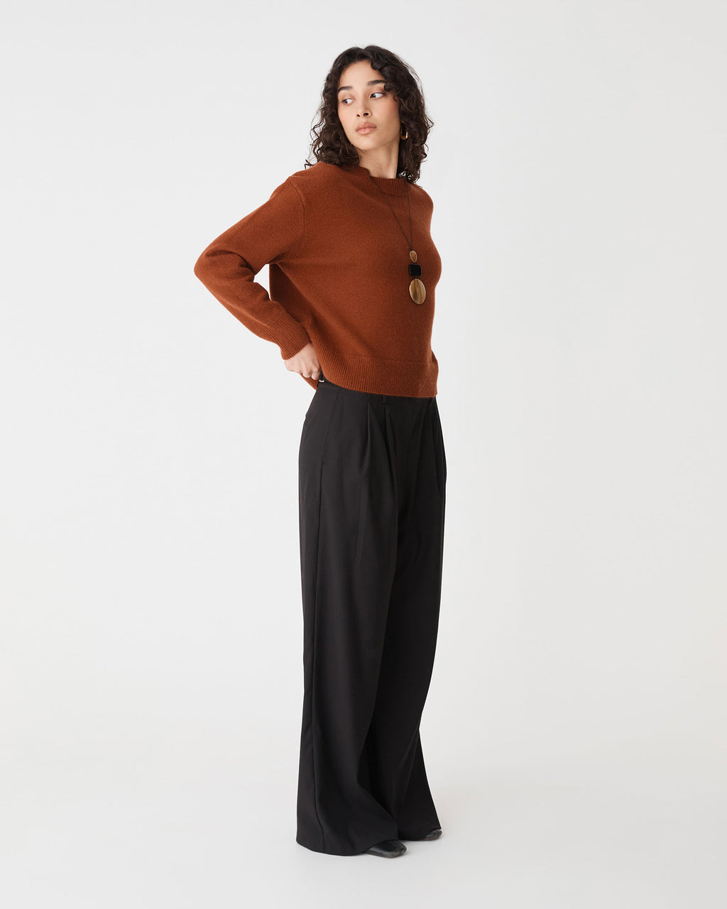 Joyli Round Neck Knit