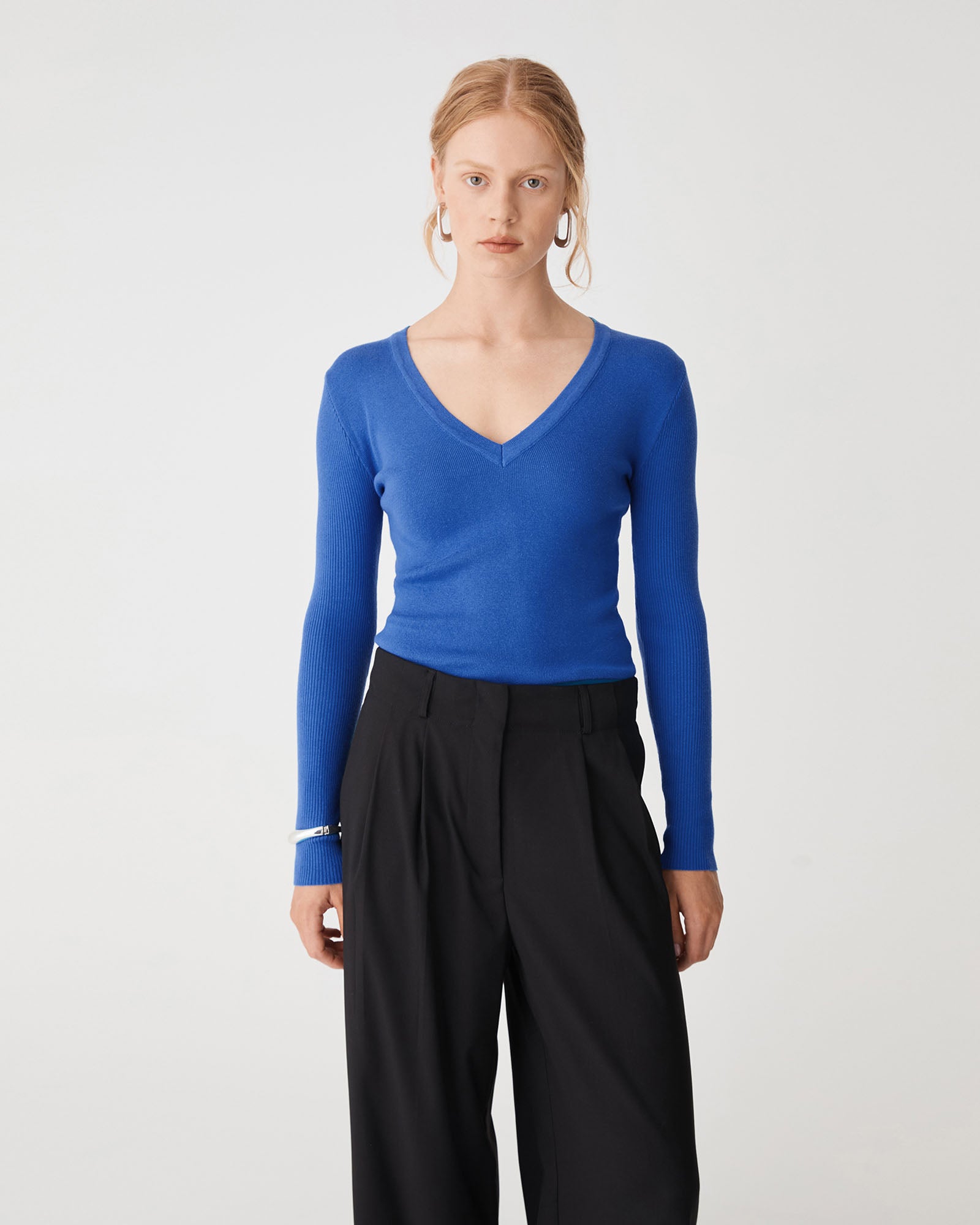 Vicky V-Neck Knit