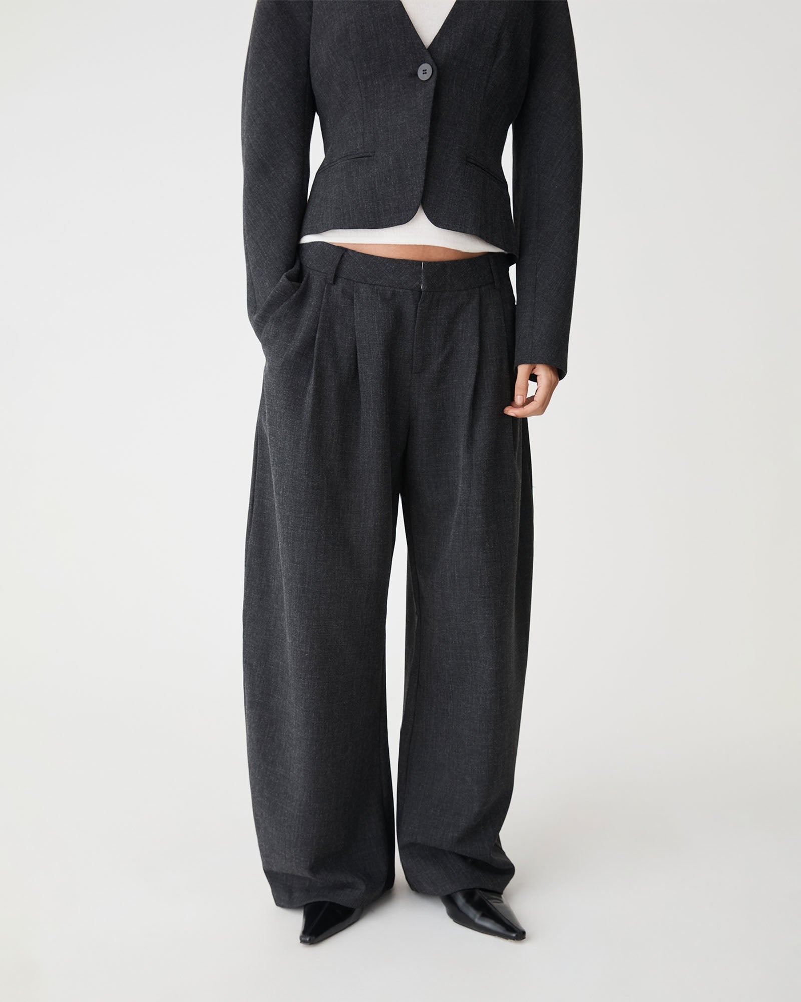 Pippa Barrel Leg Pant