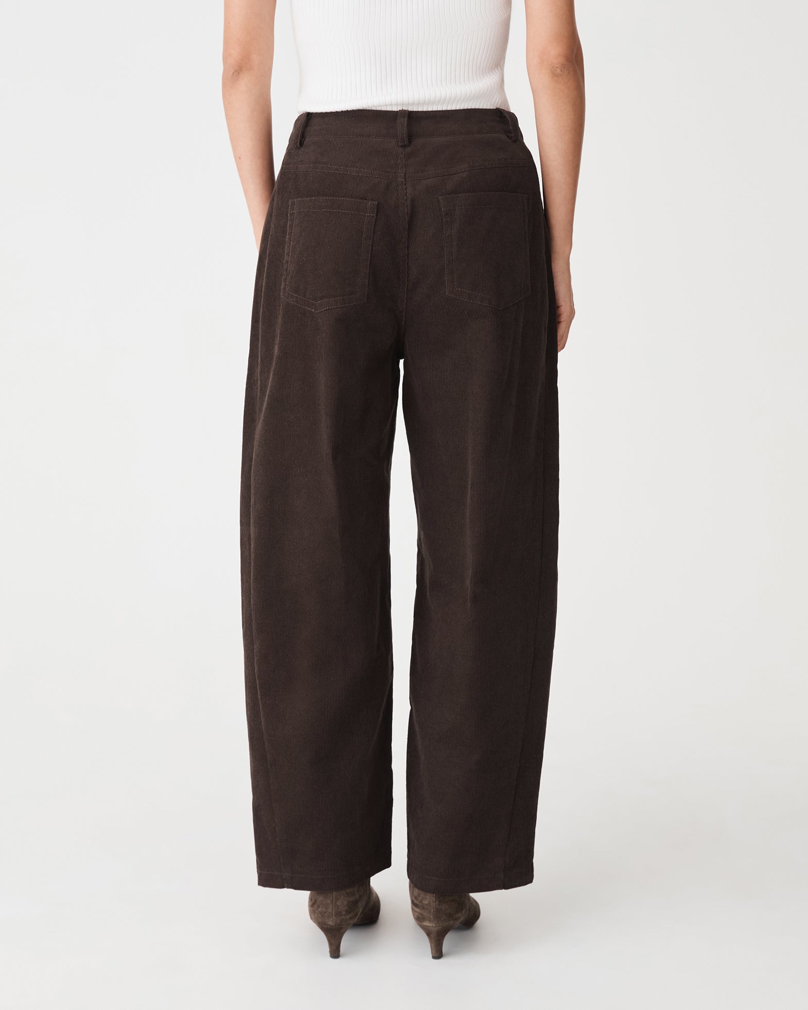 Nya Corduroy Barrel Leg Pants