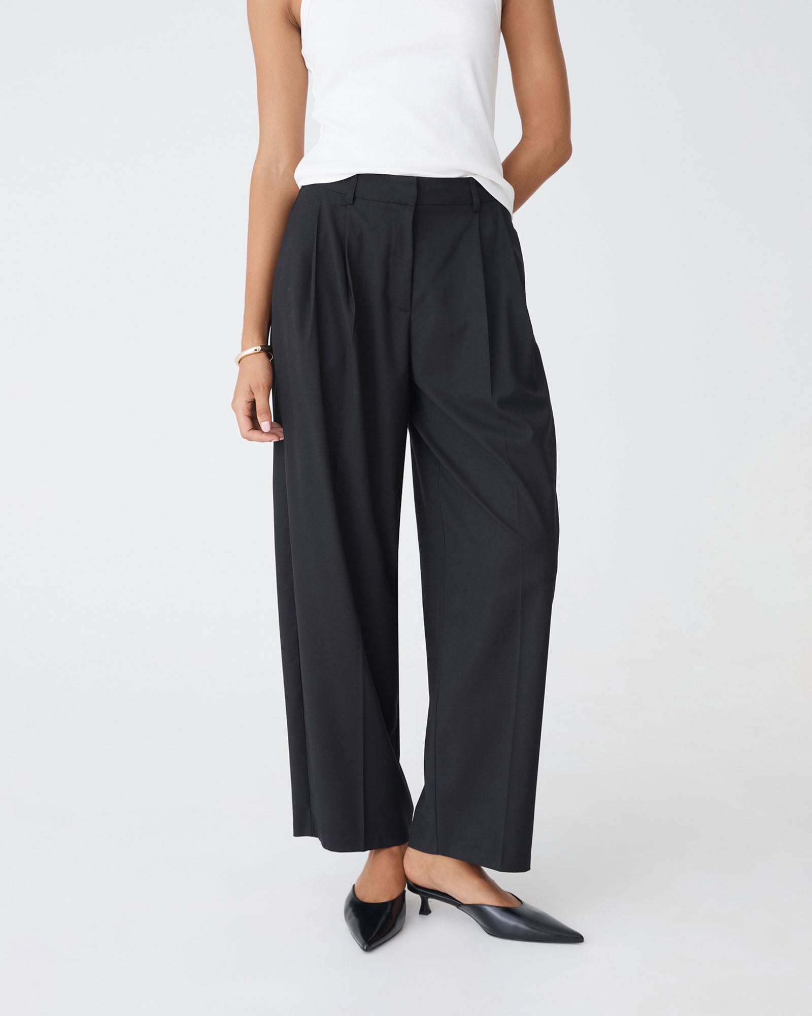 Matilda Relaxed Barrel Pants