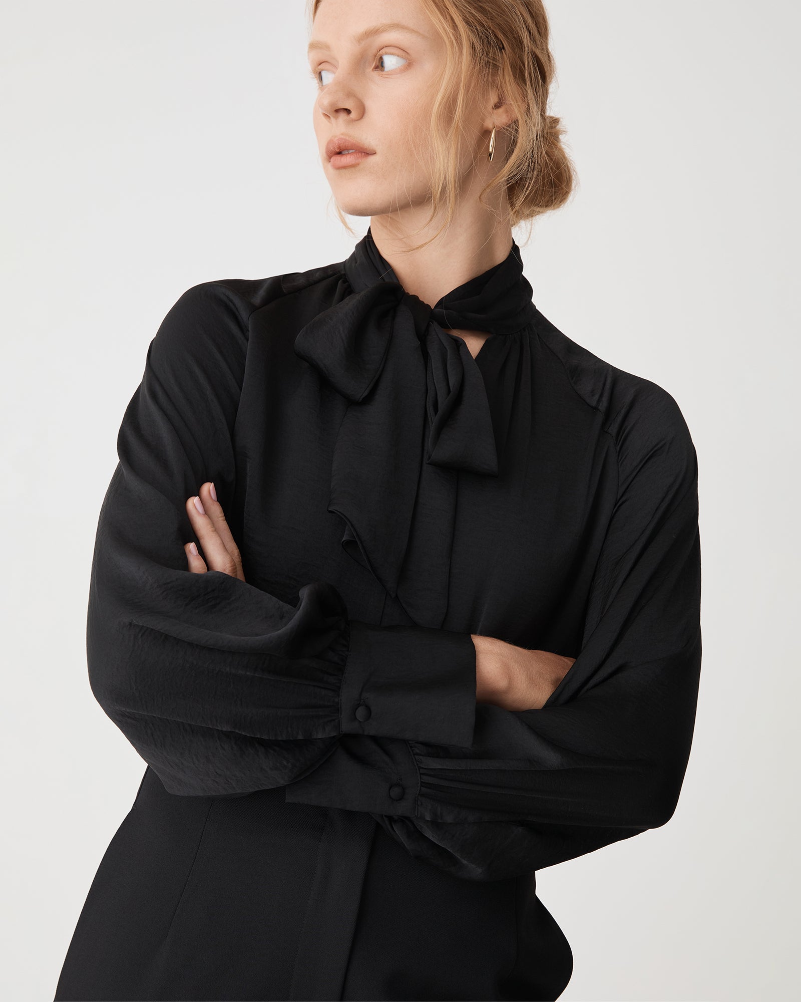 Sienna Pussybow Blouse
