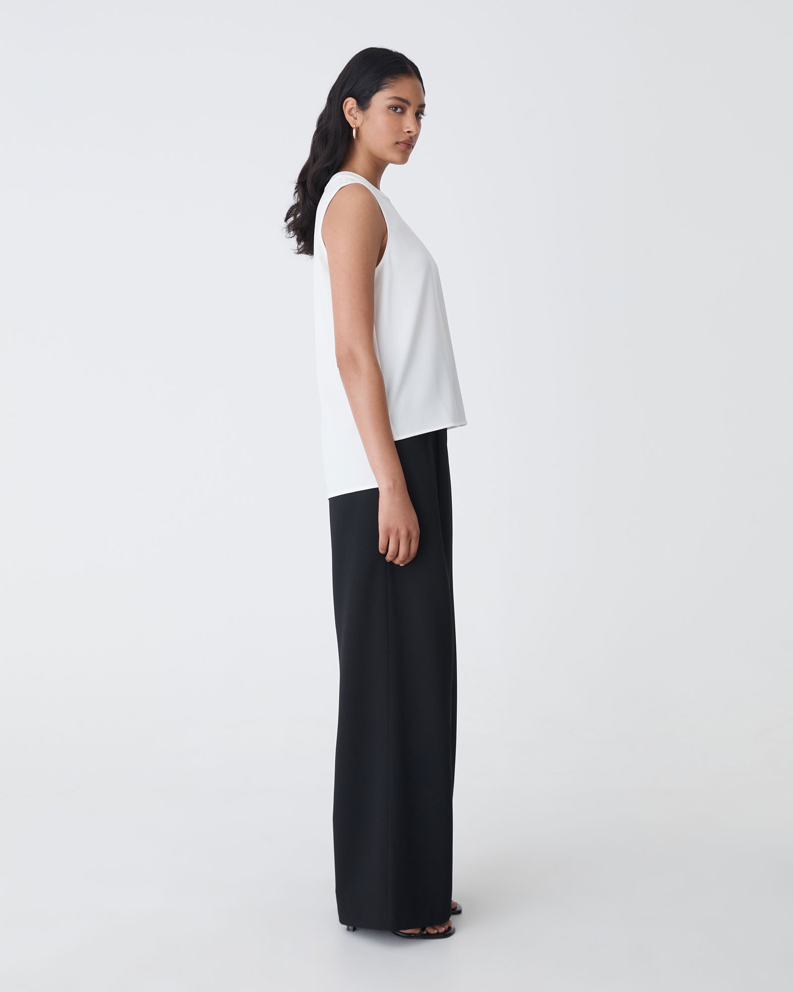 Amour Round Neck Top