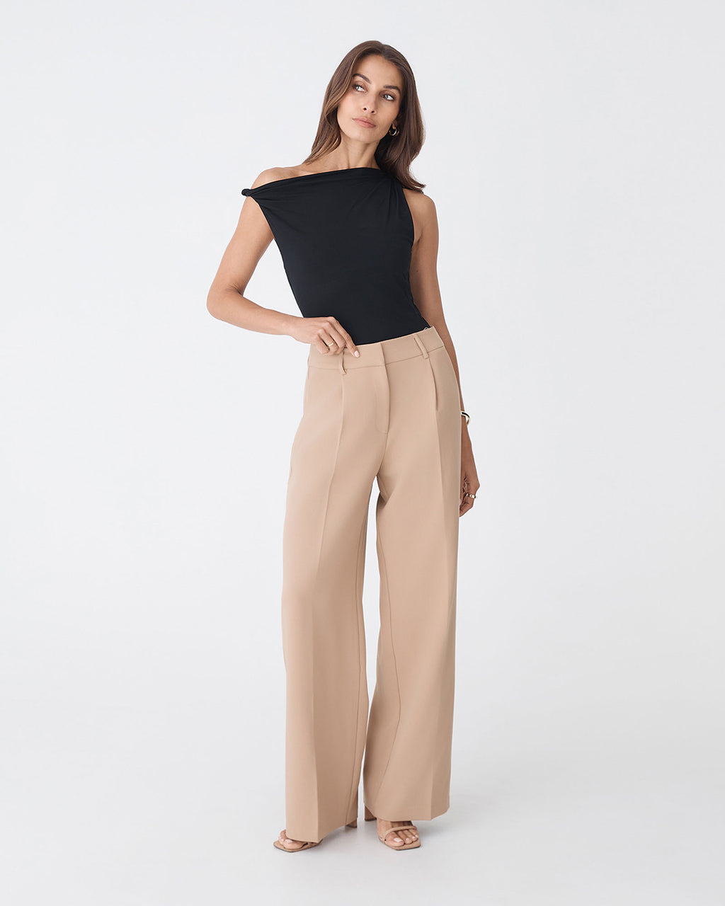 Cici Bamboo Twist Shoulder Top