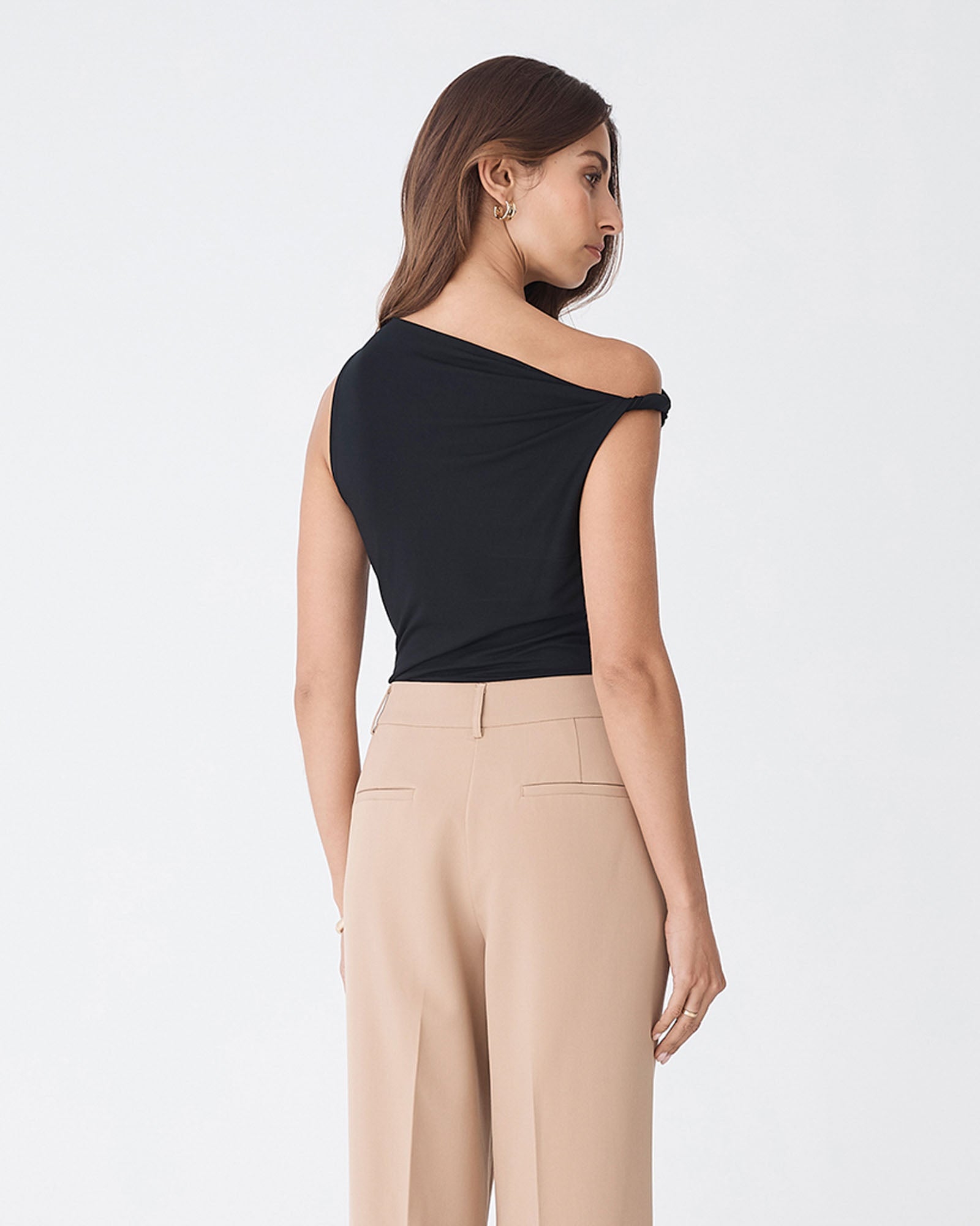 Cici Bamboo Twist Shoulder Top