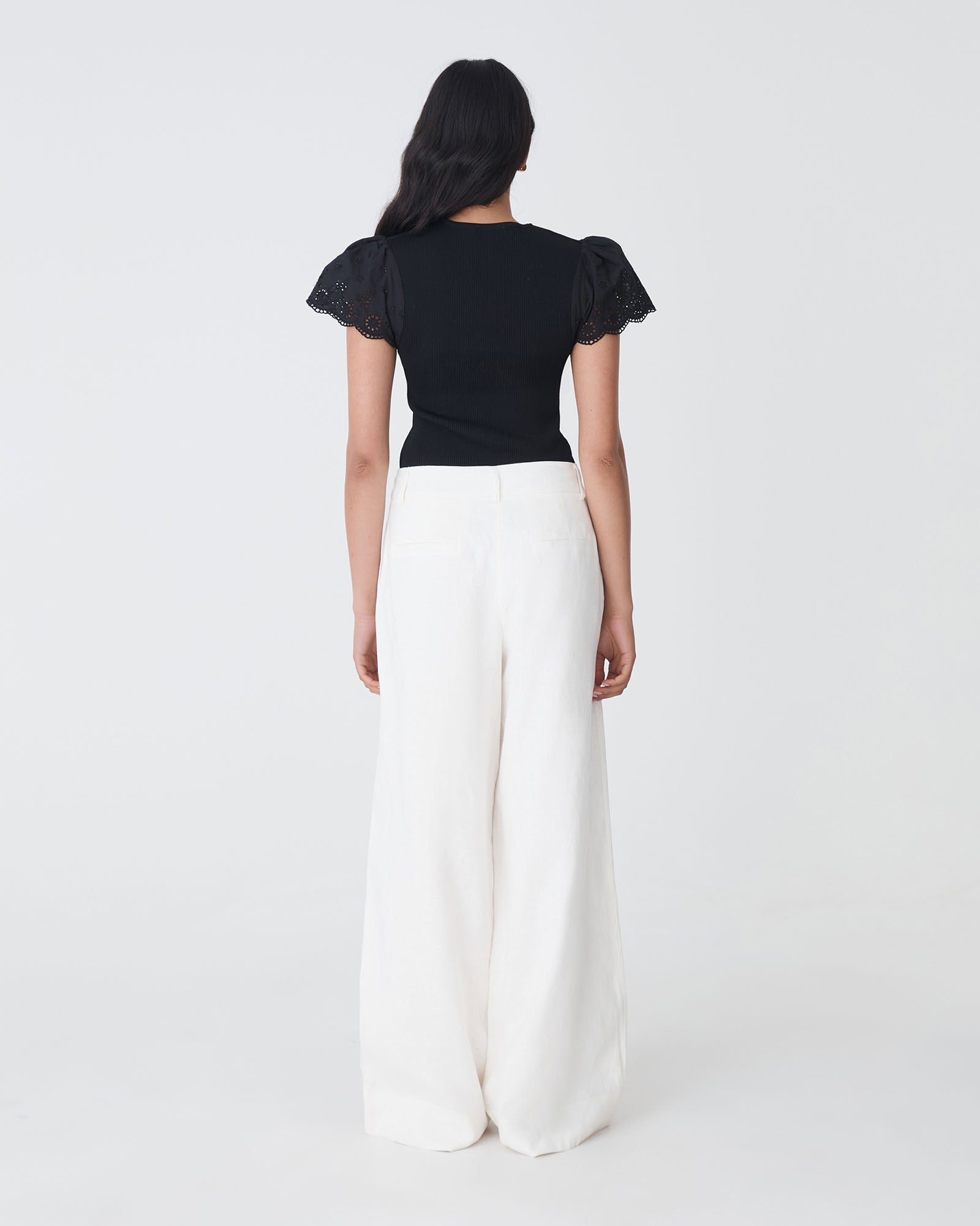 Sasha Embroidery Knit Top