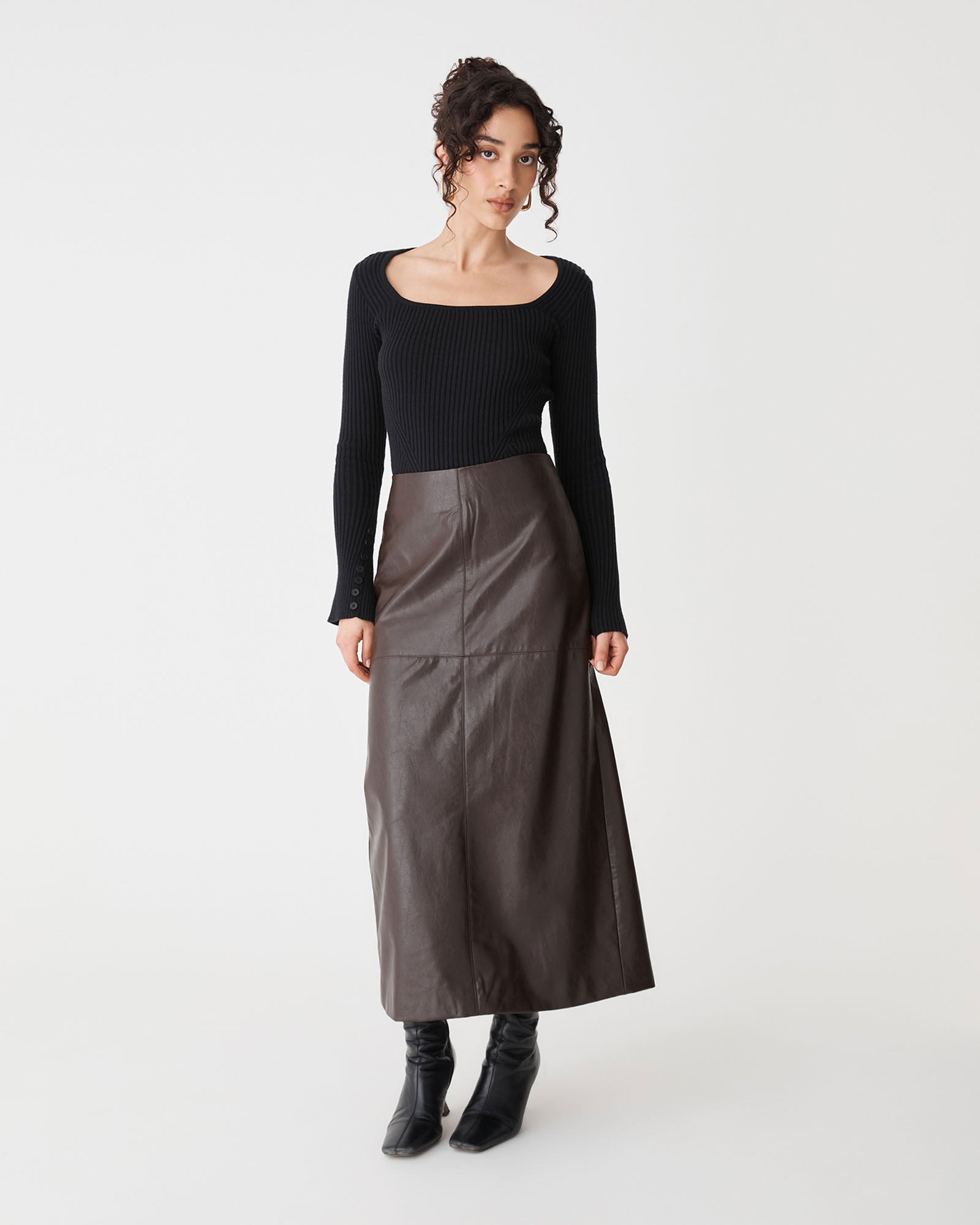 Zahlia Square Neck Rib Knit