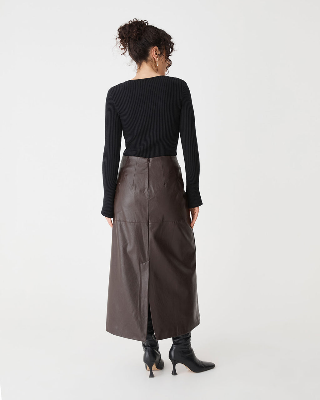 Zahlia Square Neck Rib Knit