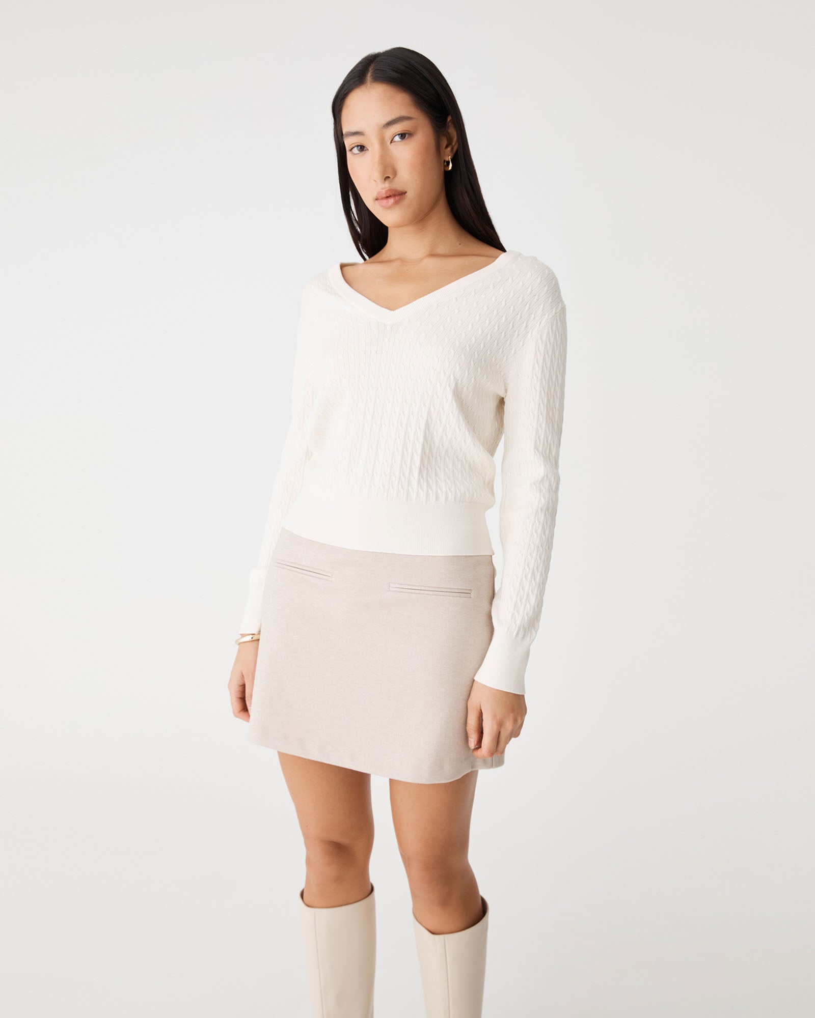Carla V-Neck Cable Knit