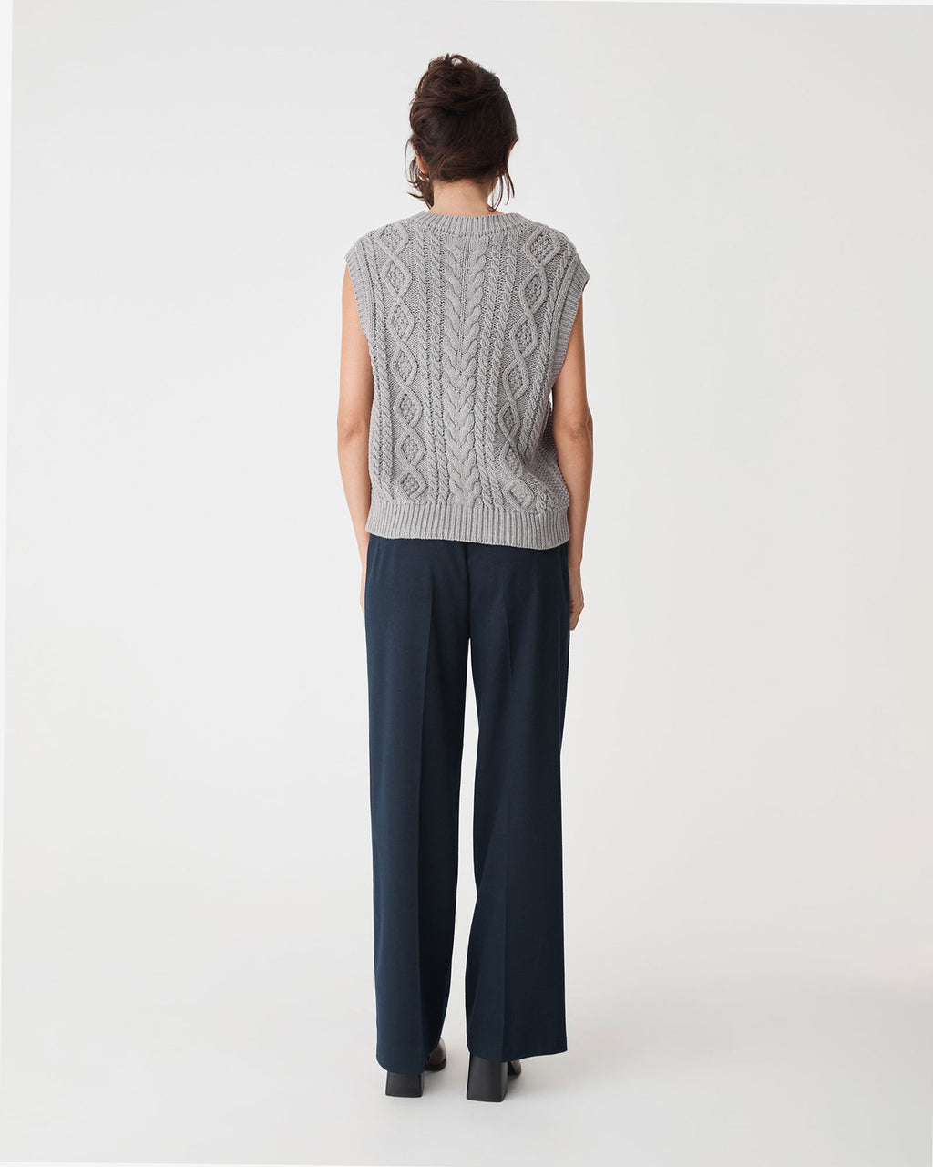 Poppy Sleeveless Cable Knit