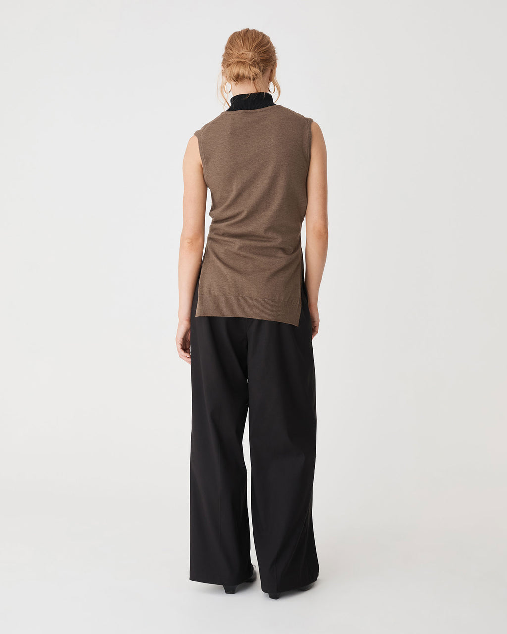 Nora Sleeveless Tie Waist Knit