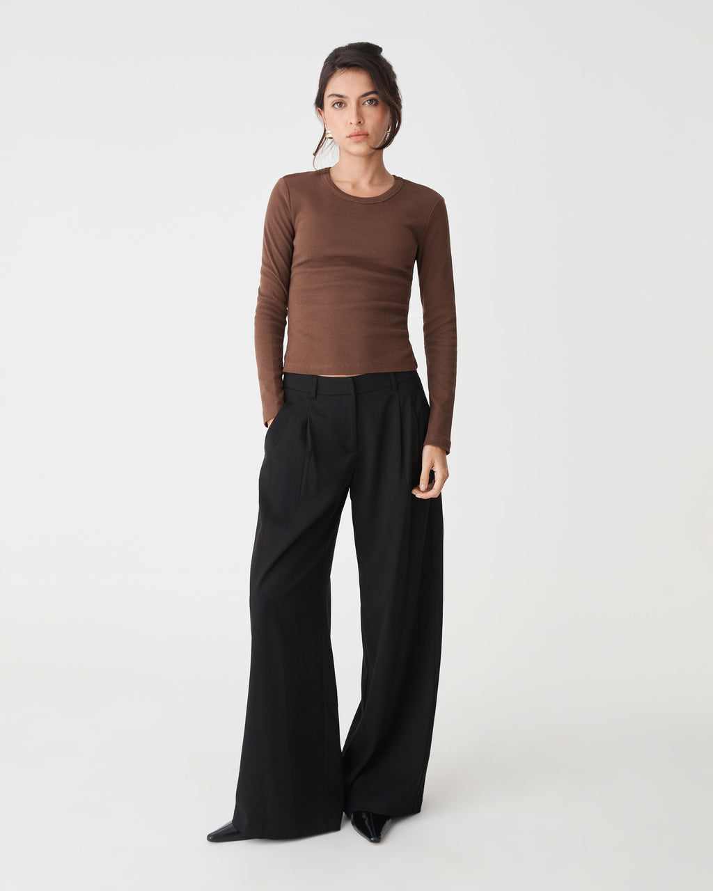 Arden Mid Rise Pleated Pants