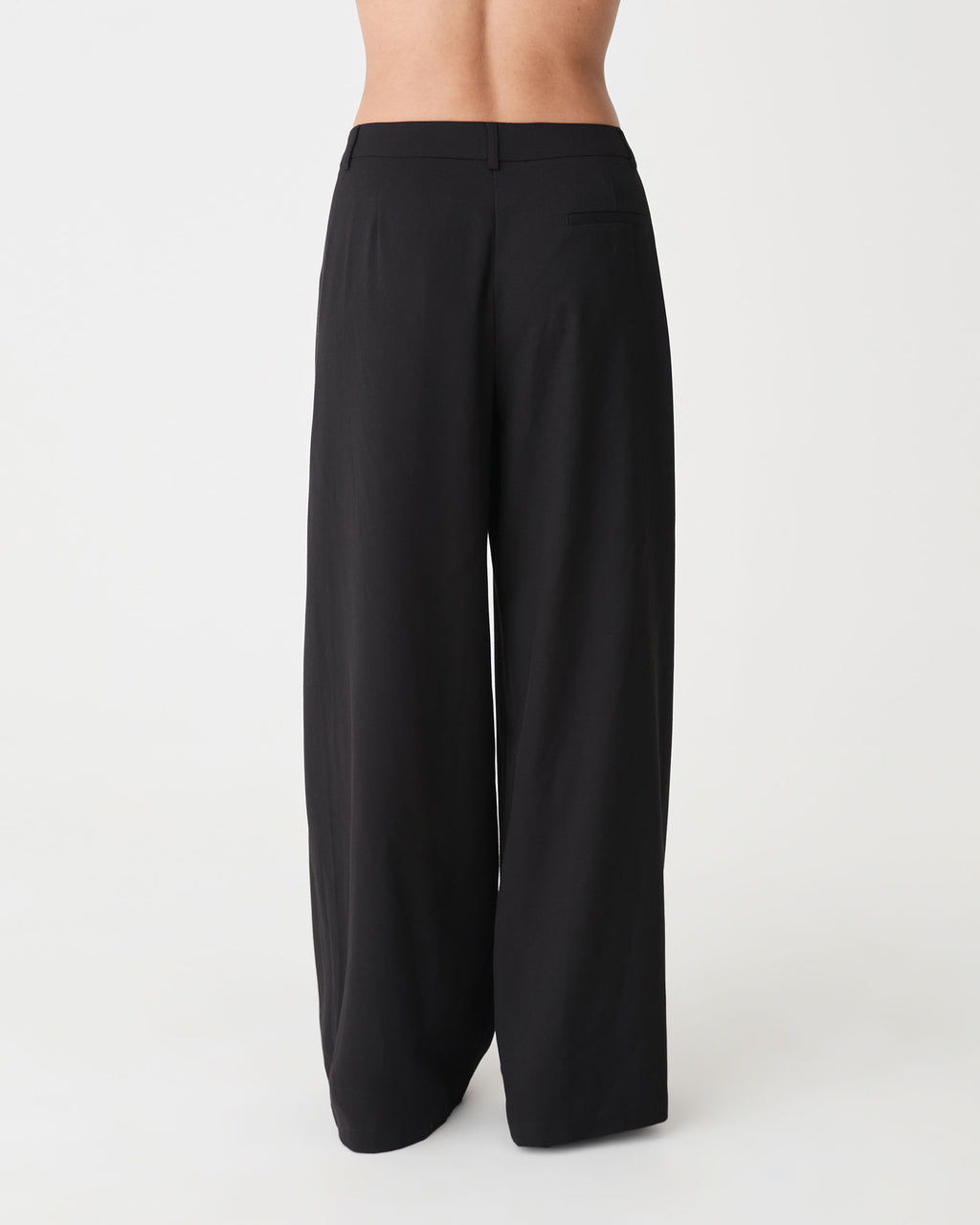 Arden Mid Rise Pleated Pants