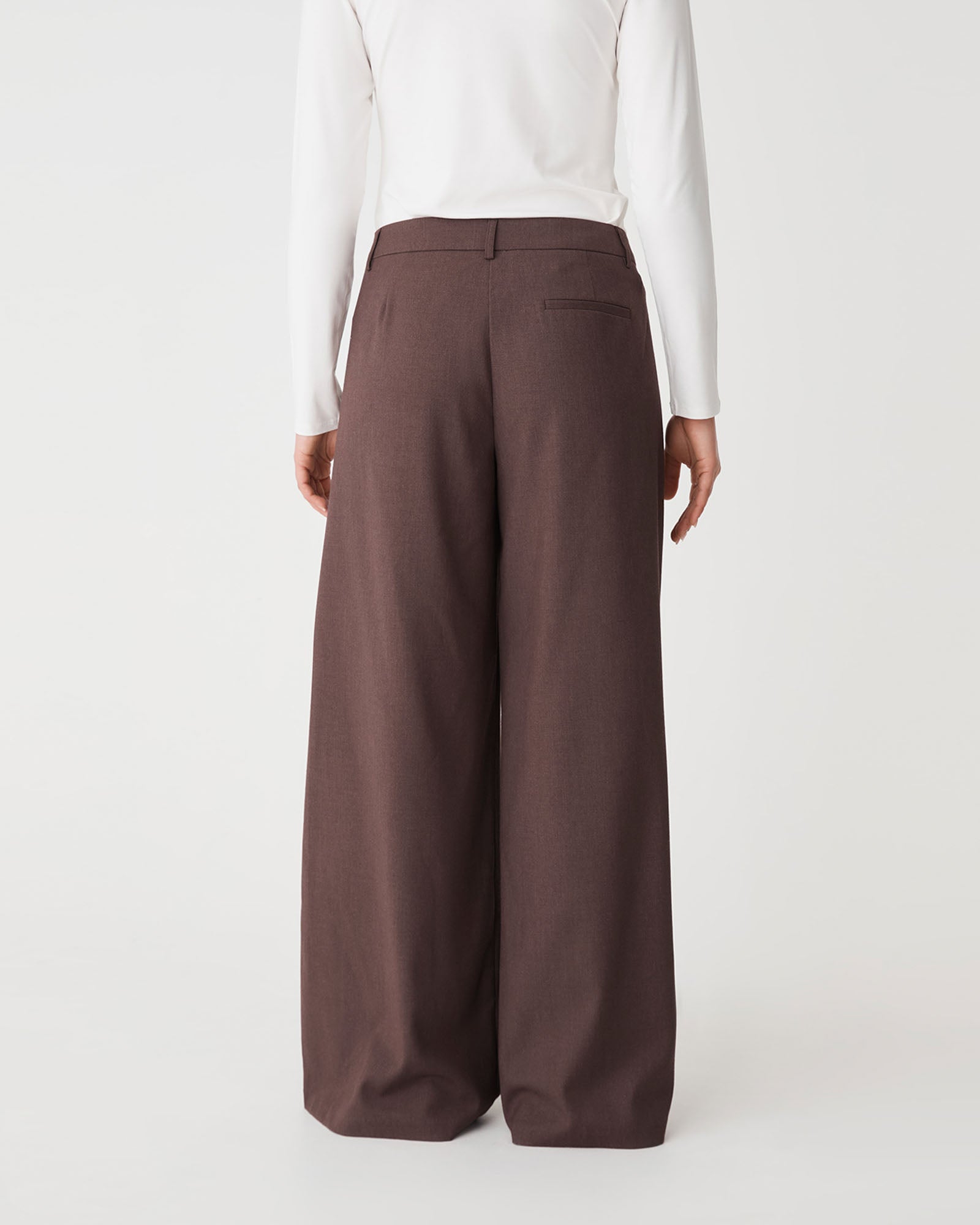 Arden Mid Rise Pleated Pants