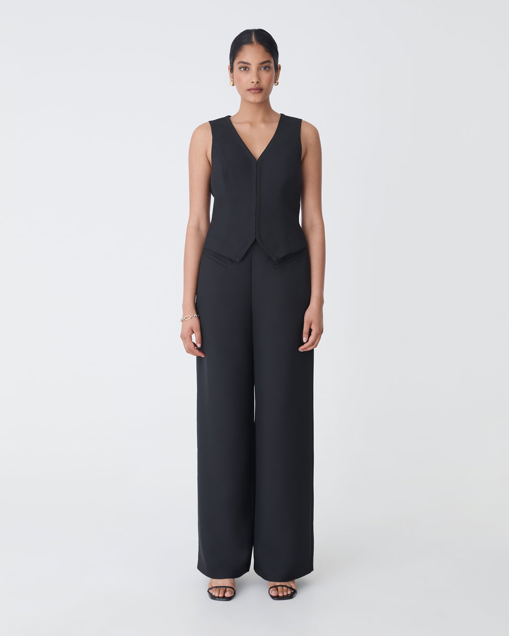 Dakota V-Neck Vest