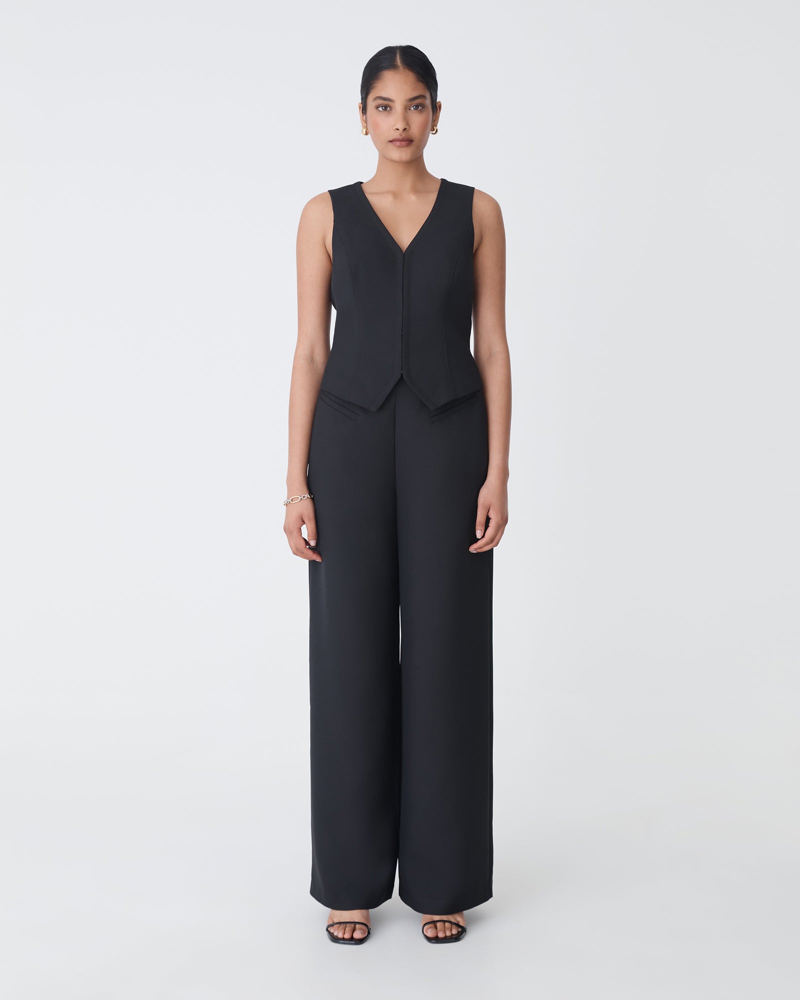 Dakota V-Neck Vest