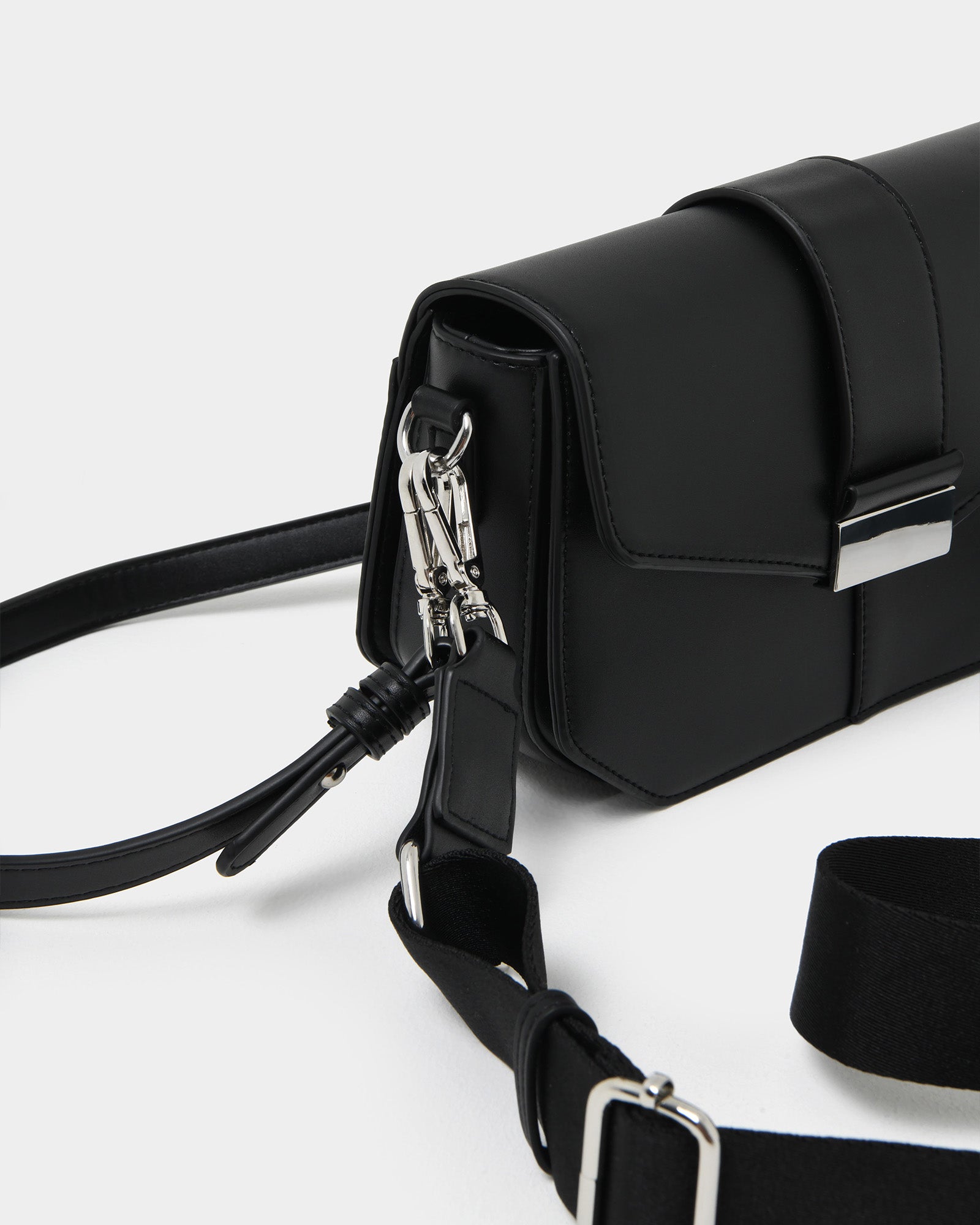 Rebeca Cross Body Bag