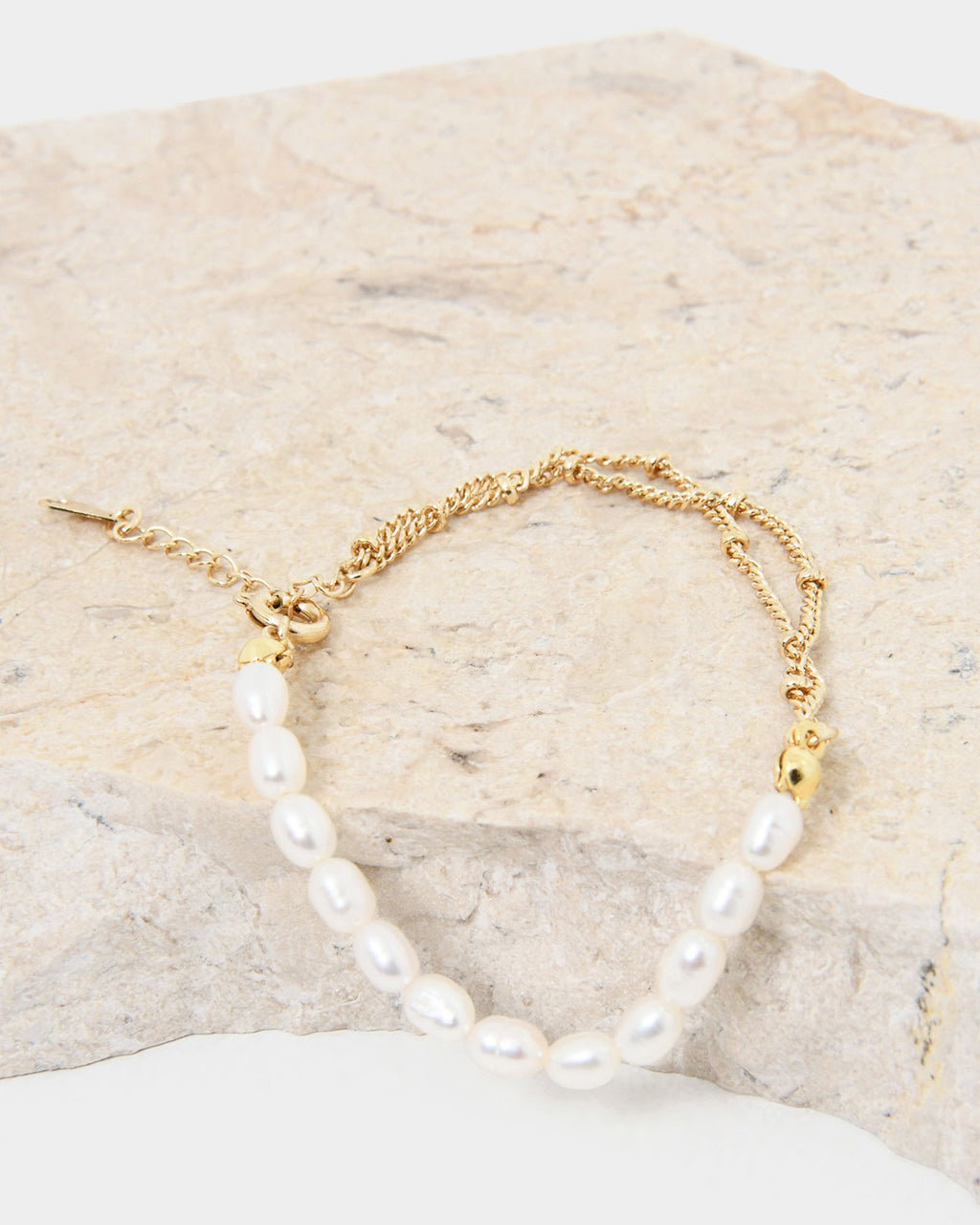 Delaney Pearl Bracelet