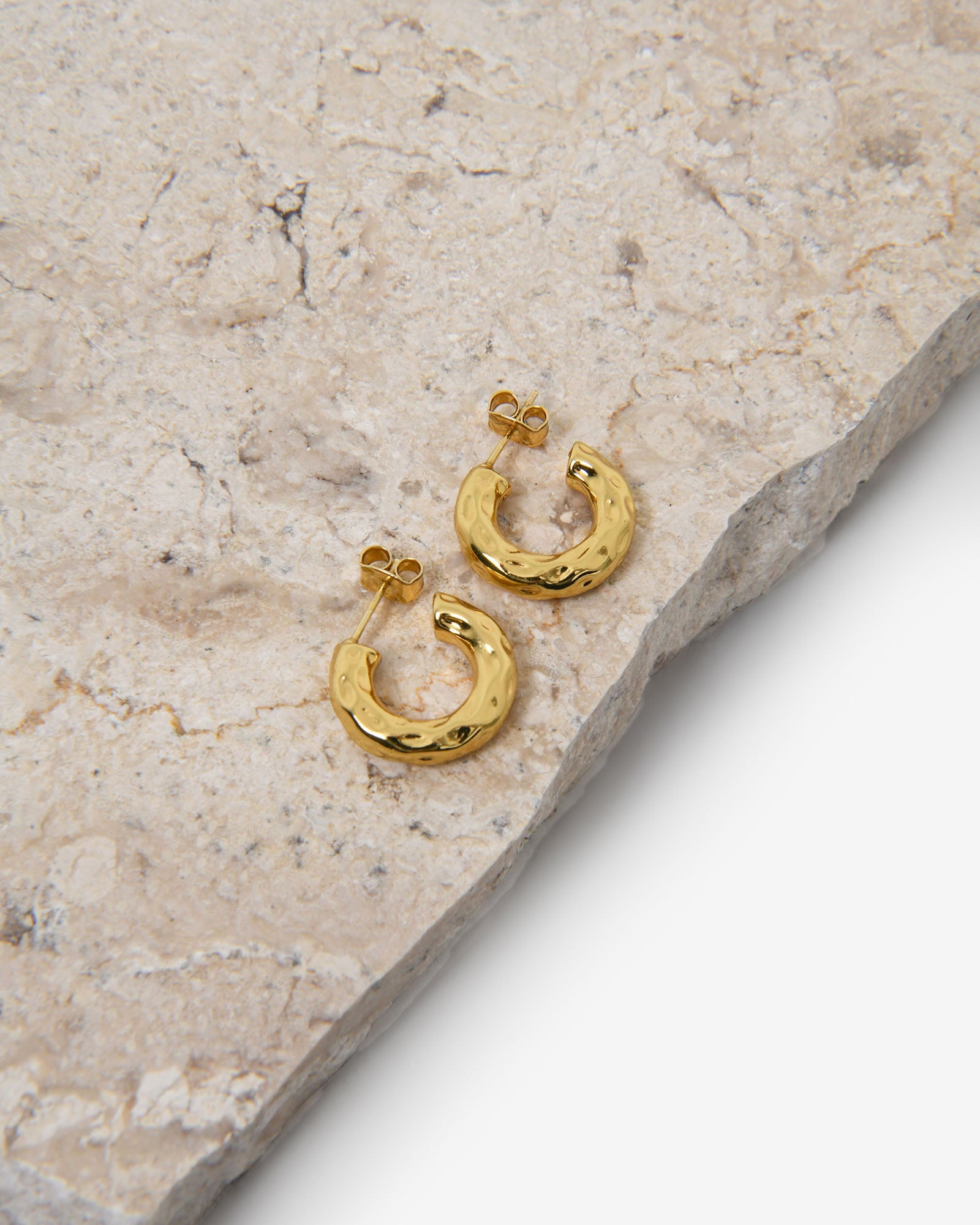 Amaris Gold Hoop Earrings