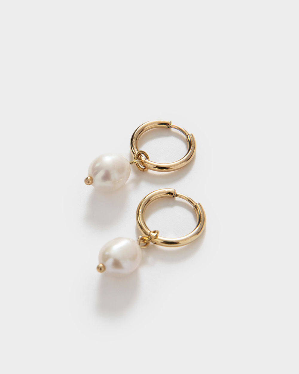 Arlet 16k Gold Plated Earring