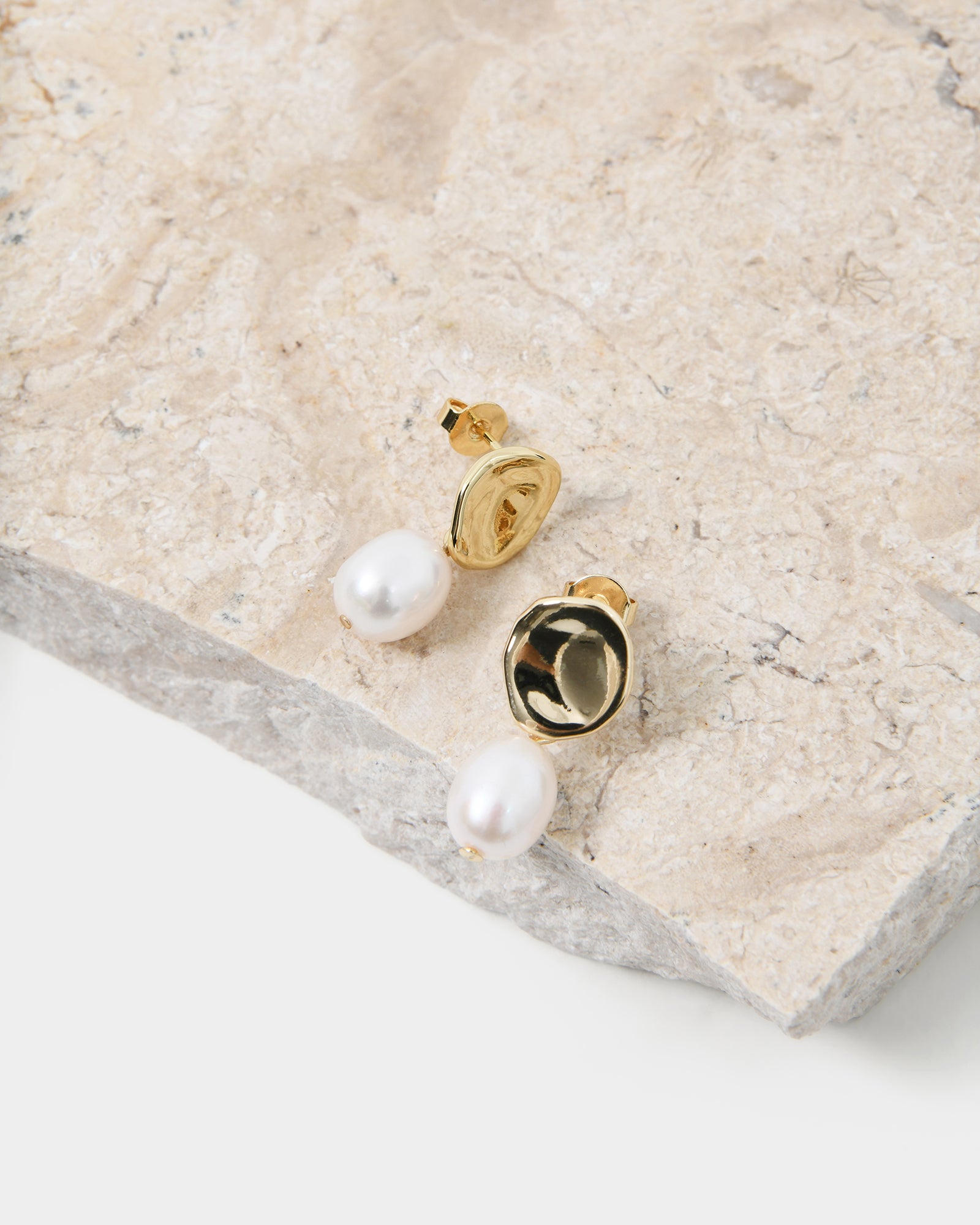 Betty 16k Gold Plated Earrings