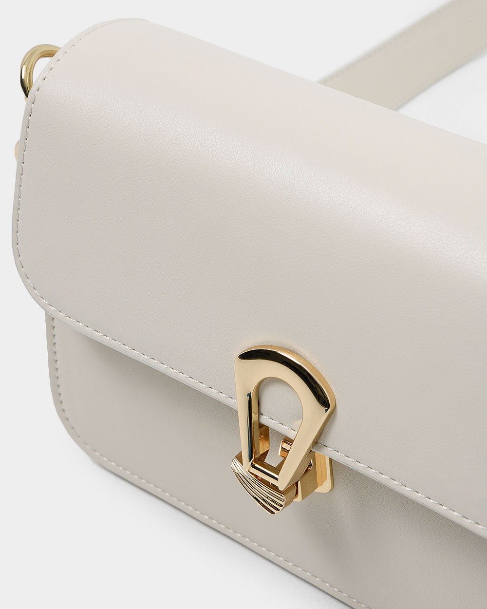 Everlina 2 Strap Bag