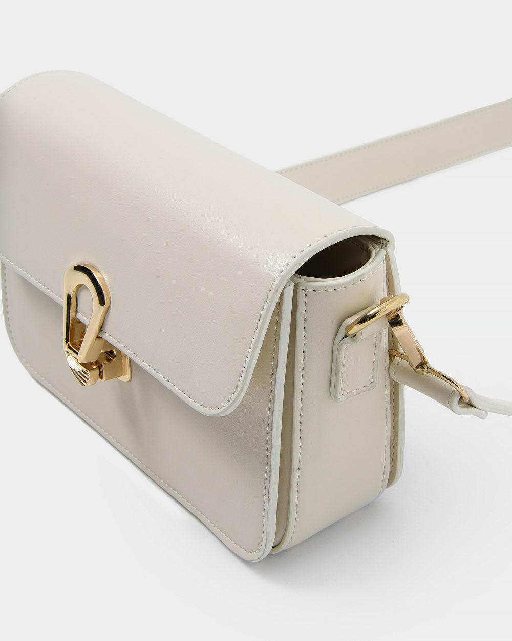Everlina 2 Strap Bag