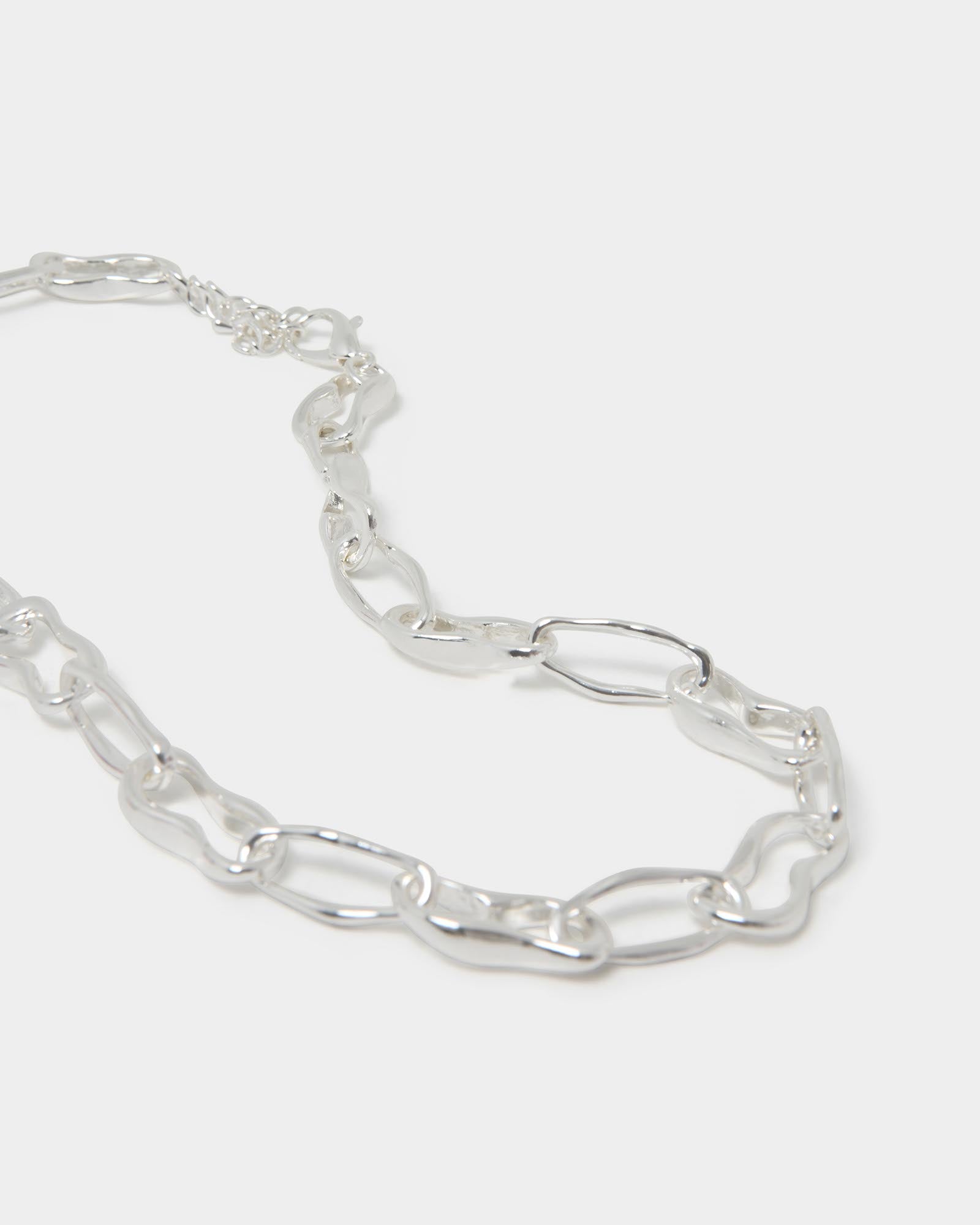 Winsley Chain Necklace