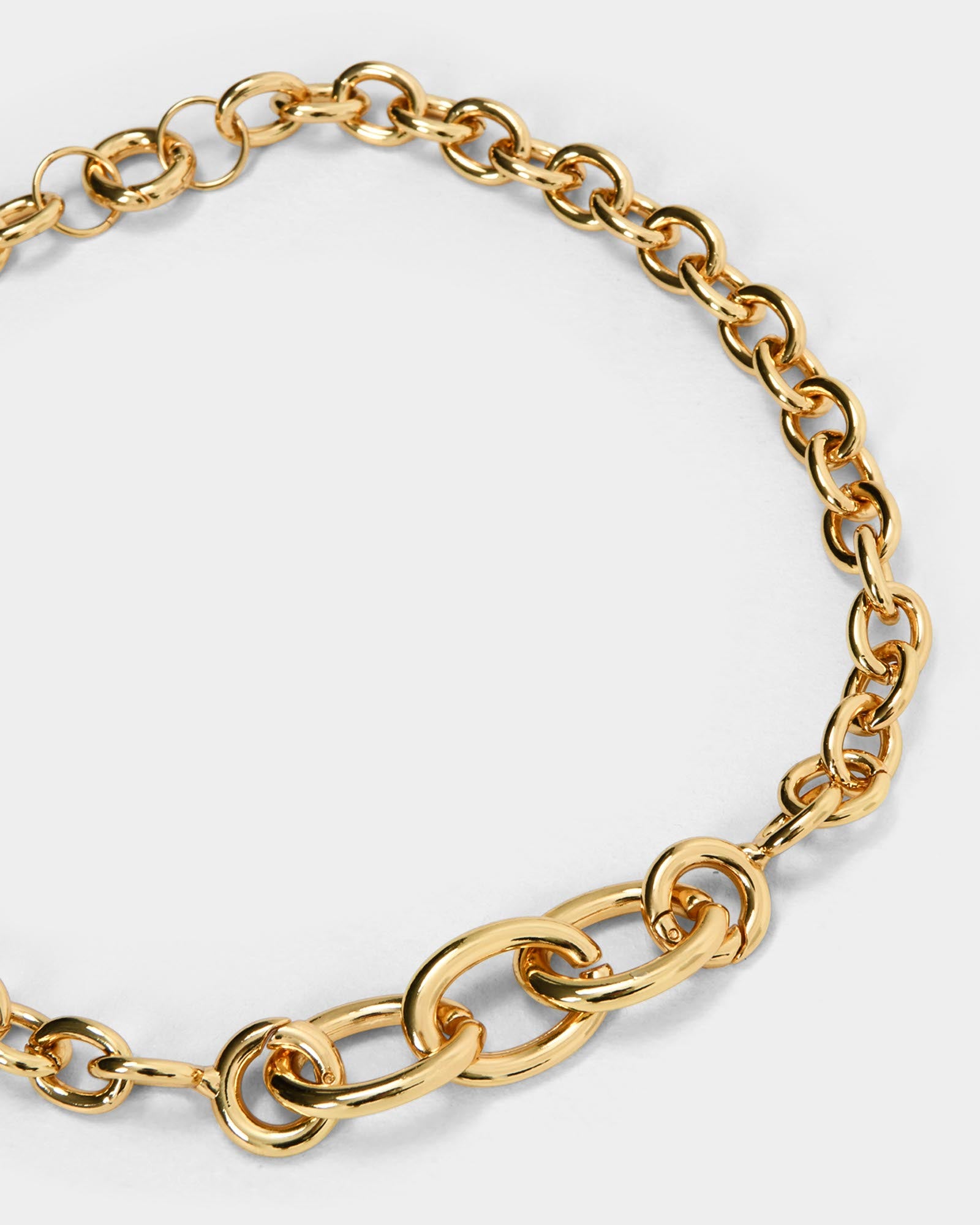 Witney Chain Necklace