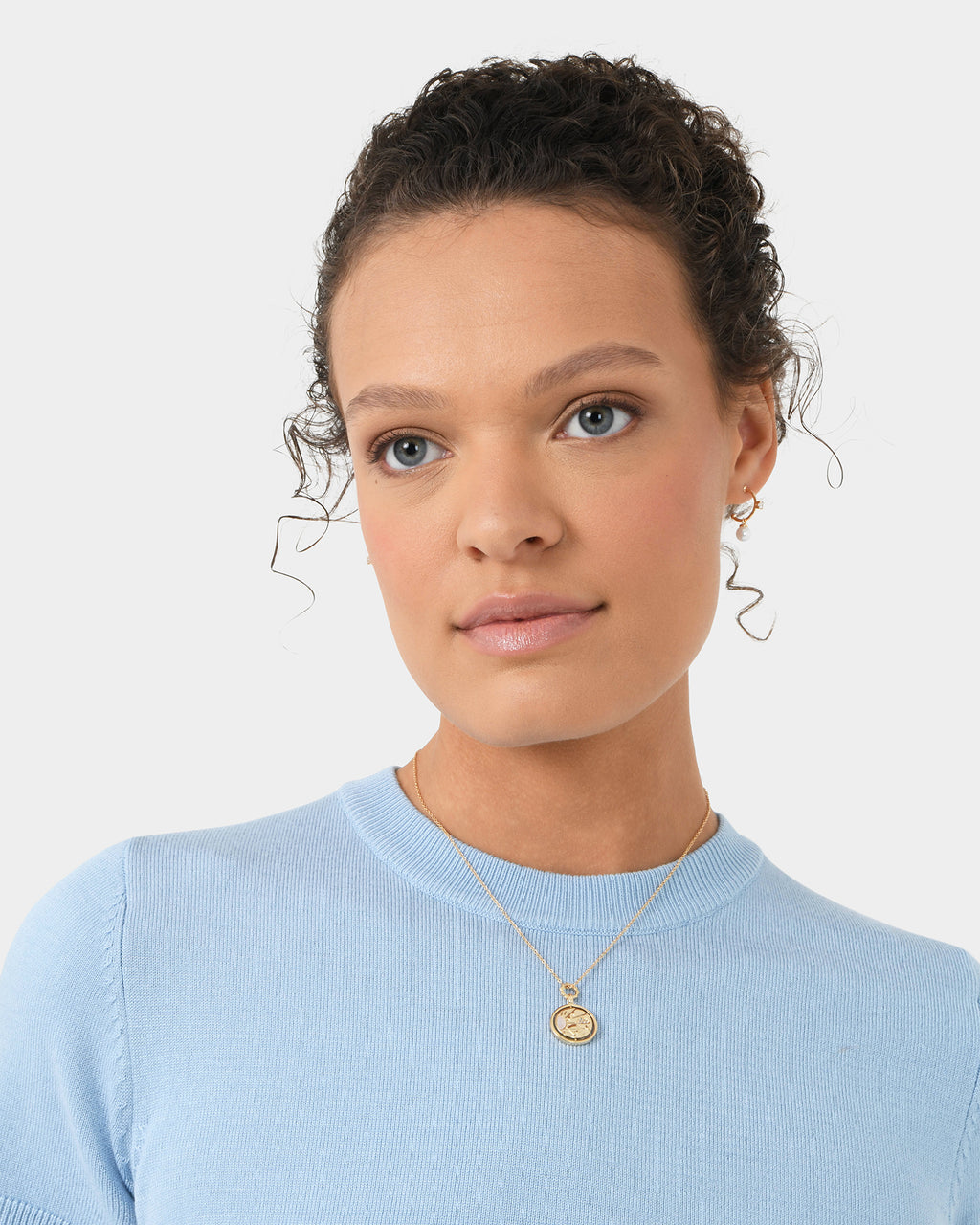 Victoria 16k Gold Necklace