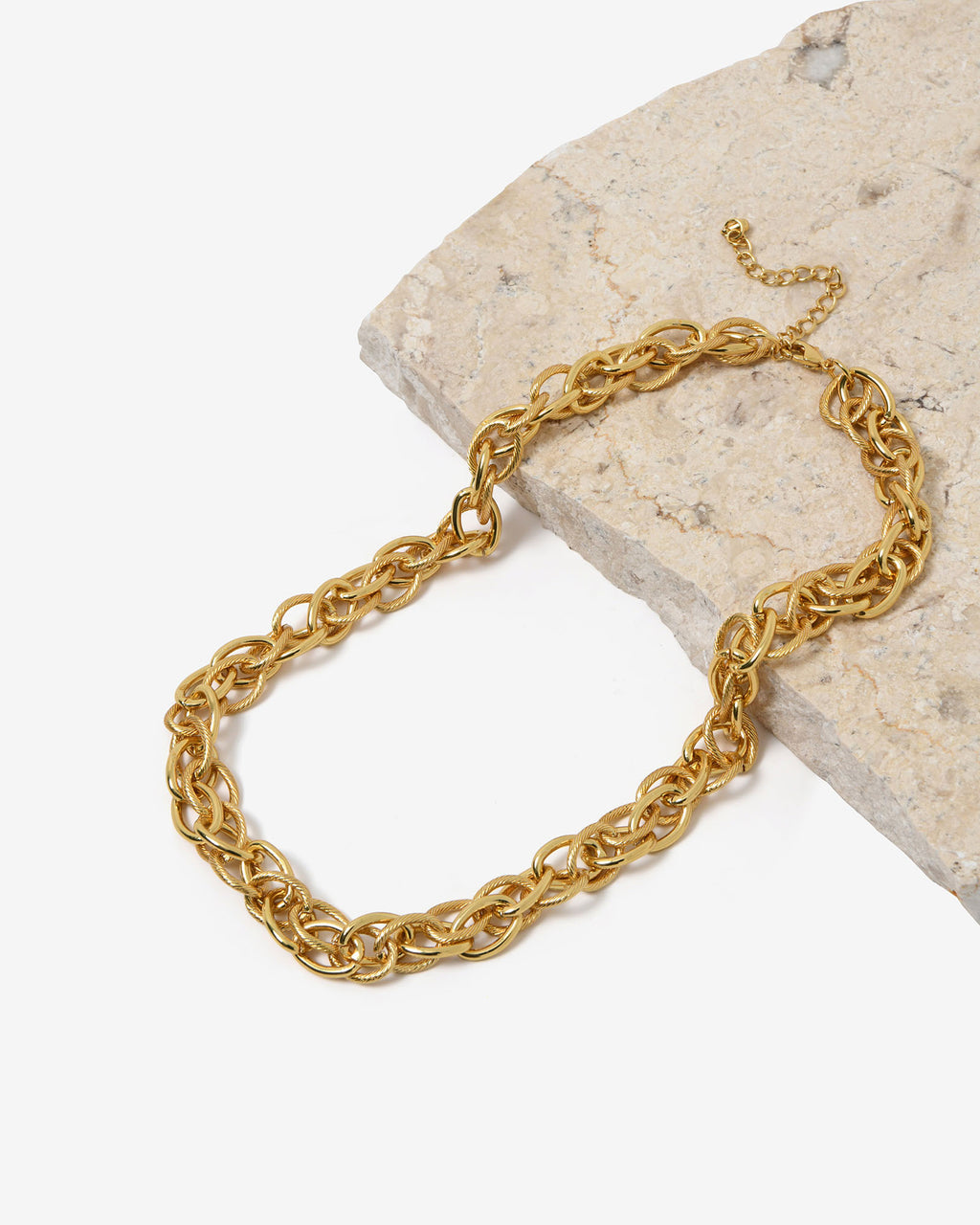 Lyra Bold Necklace