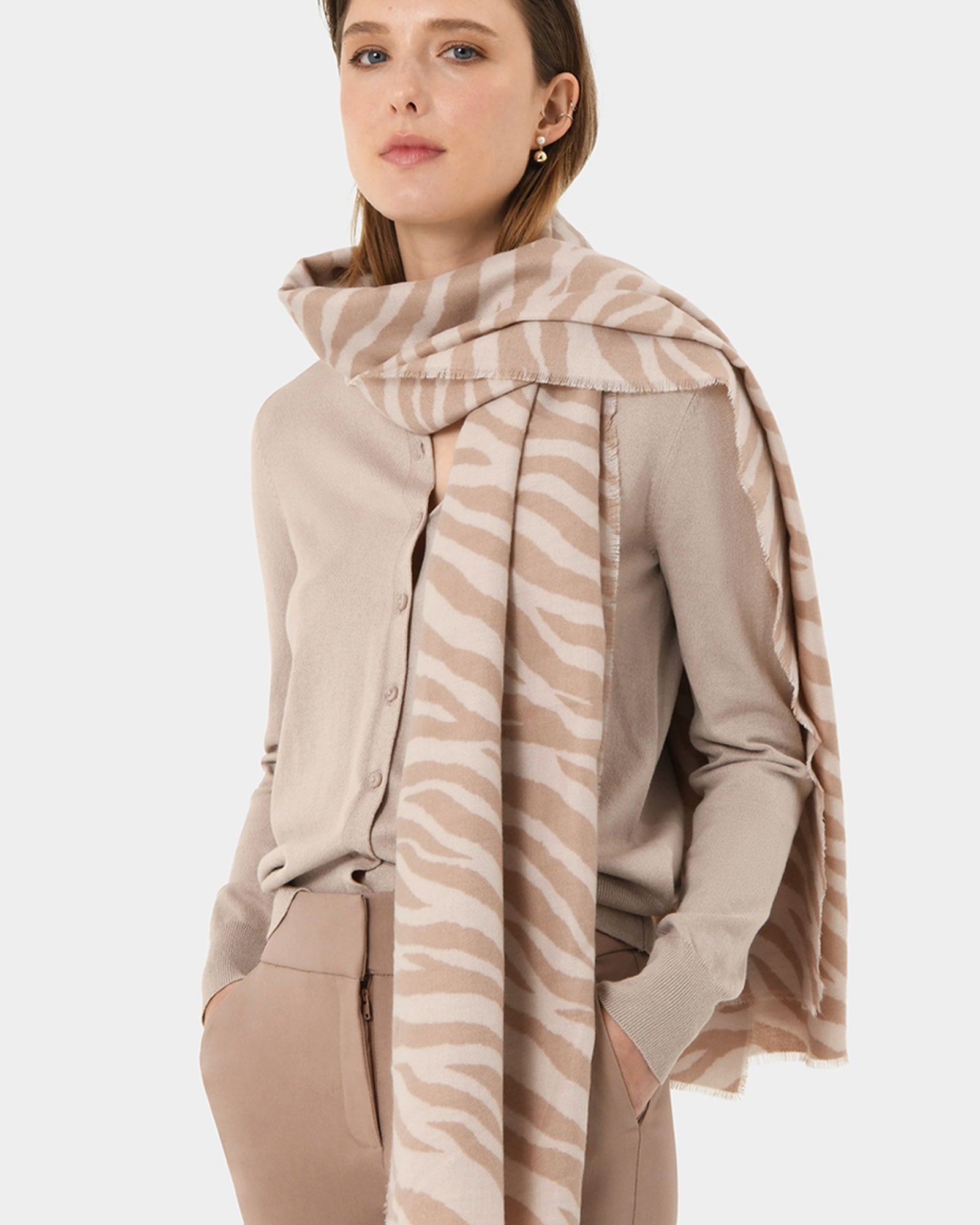 Ashly Scarf