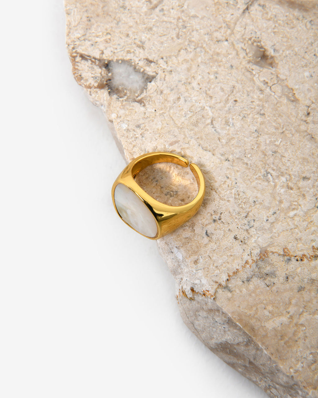 Pearl Mirage Statement Ring
