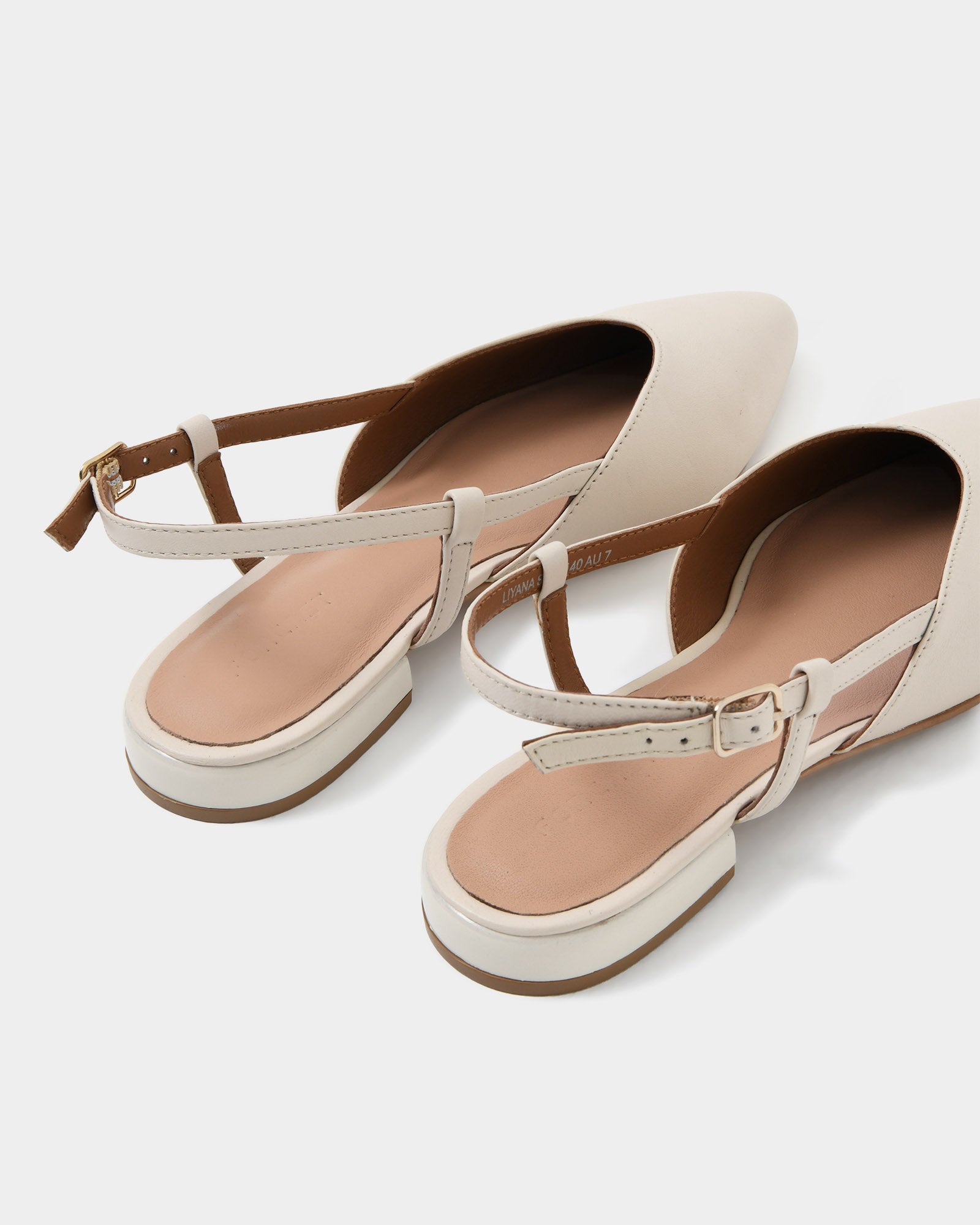 Liyana Leather Flat